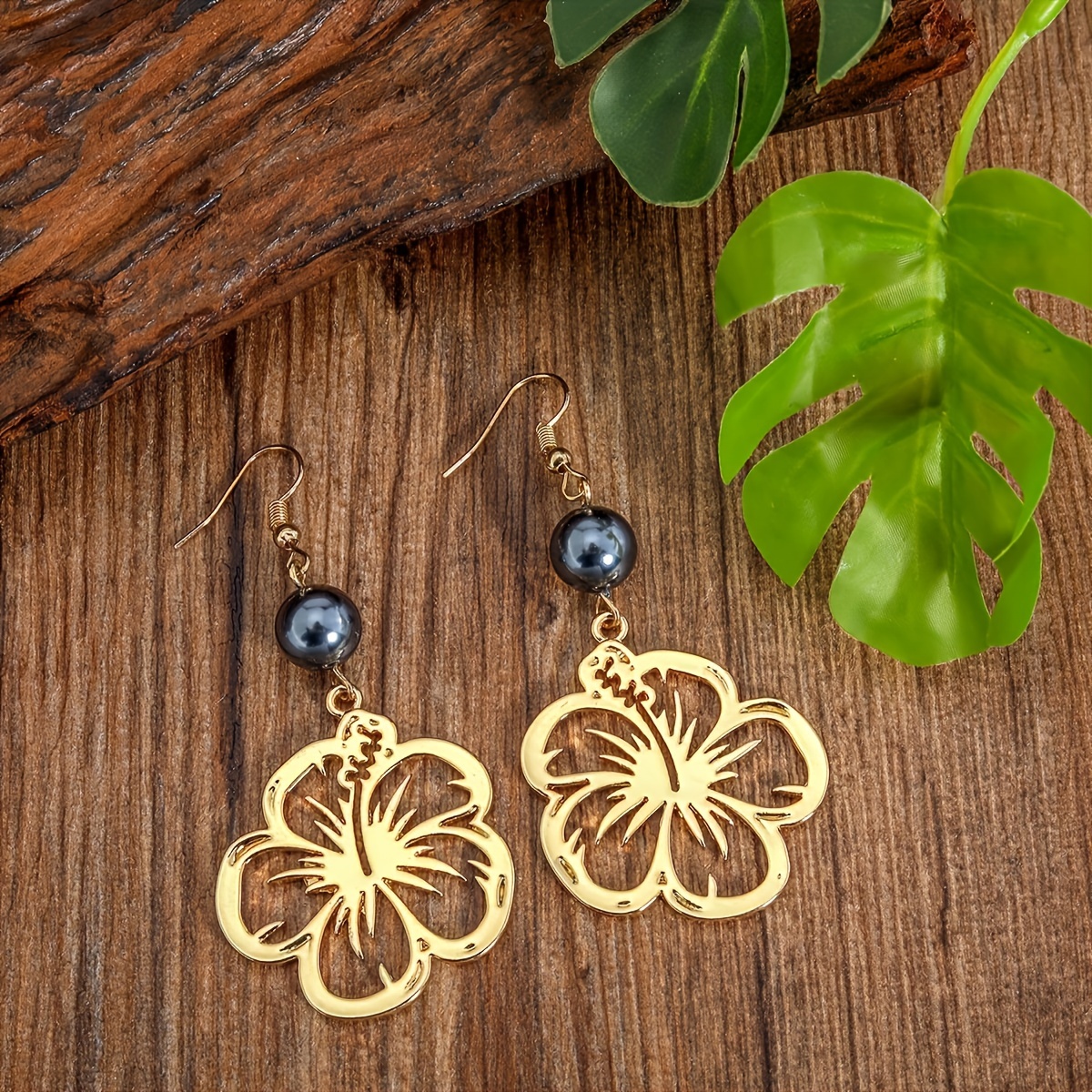

Plated Tropical Flower Cut-out Drop & Dangle Earrings With Shell Pearls, Alloy Handmade For Women, Vacation Style, Valentine's Day Gift, All-season Suitable