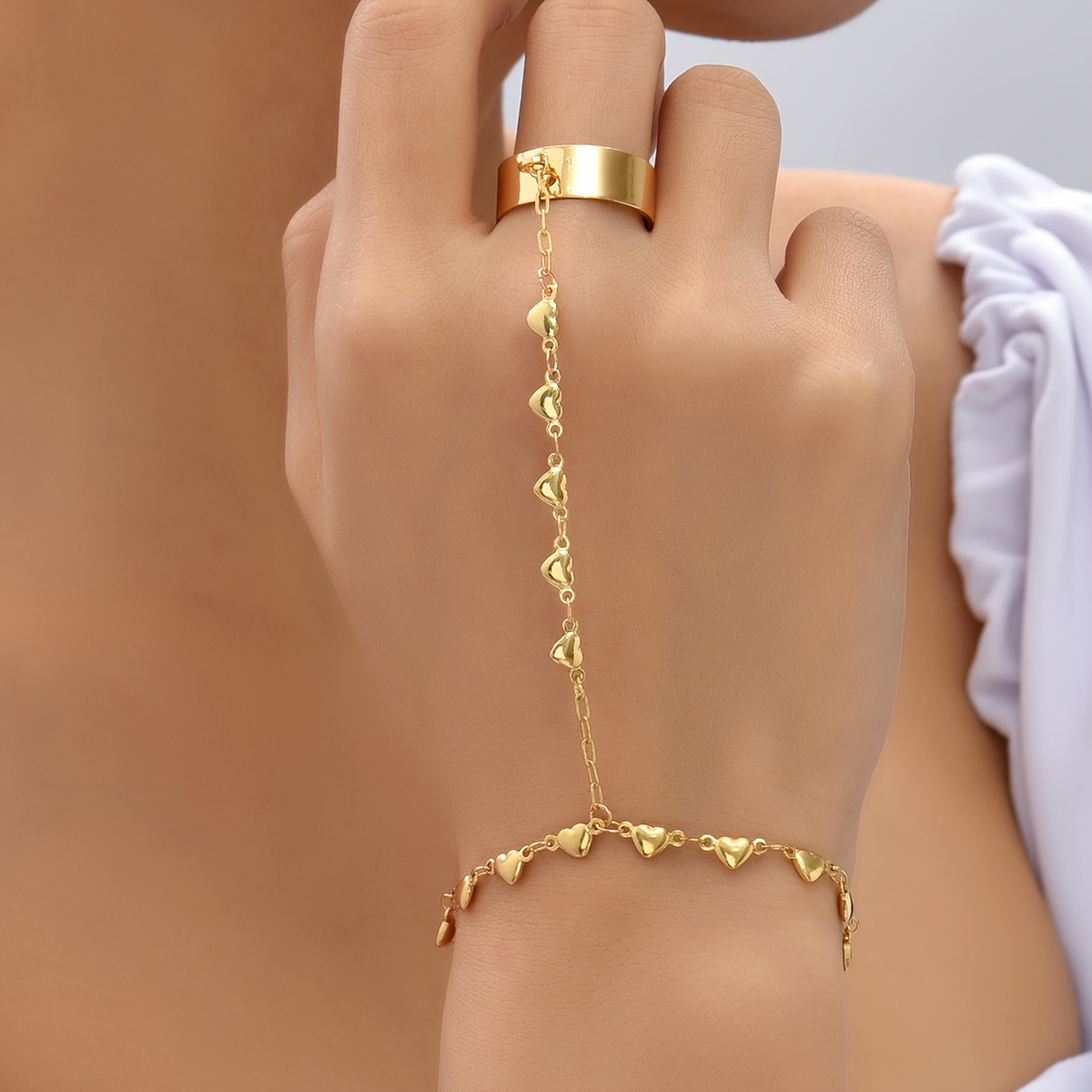 simple zinc alloy finger ring bracelet golden color hand back chain jewelry accessory details 4