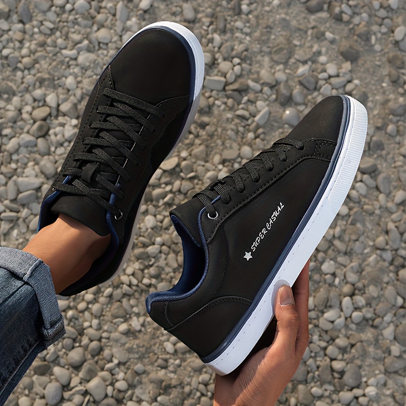 Men's Casual Sneakers Interpreting Simple Trendy Fashion, Versatile and Comfortable Walking Style