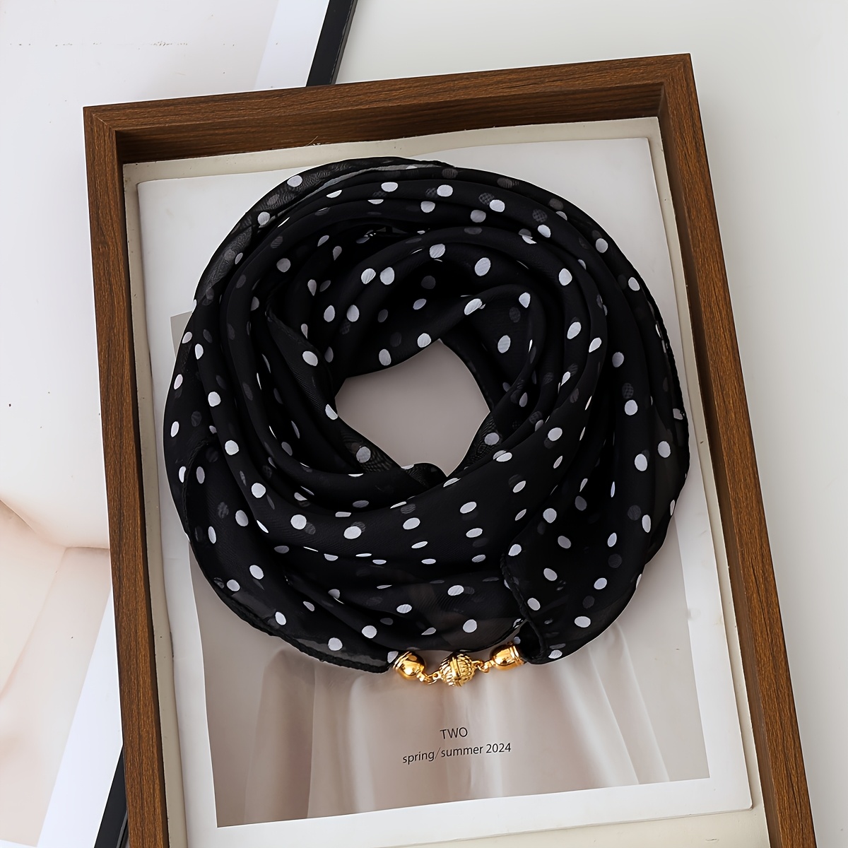 TEMU Écharpe légère et respirante à imprimé pois avec fermeture à pression magnétique, un de cou pratique et élégant. 100 % fibre de , une écharpe