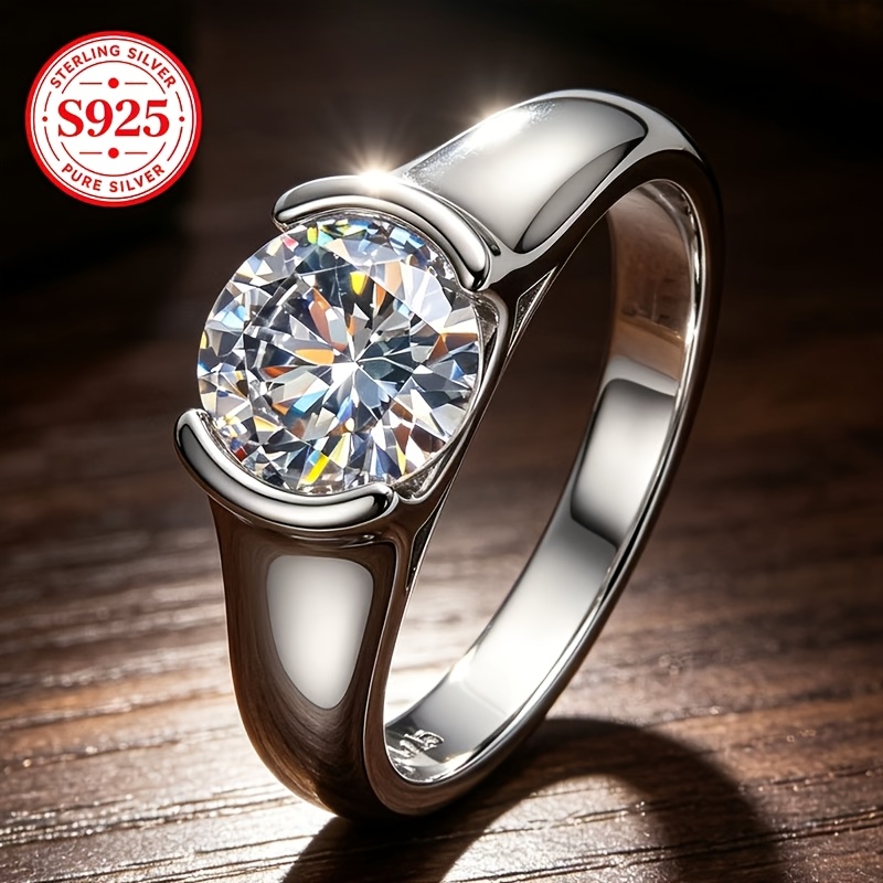S925 Silver Ring Set With 8 Carats Of Cubic Zirconia. A Universal Style For Men And Women, Featuring Luxury And , And Fashion. Suitable As A Gift For Ladies, For Daily Wear, And