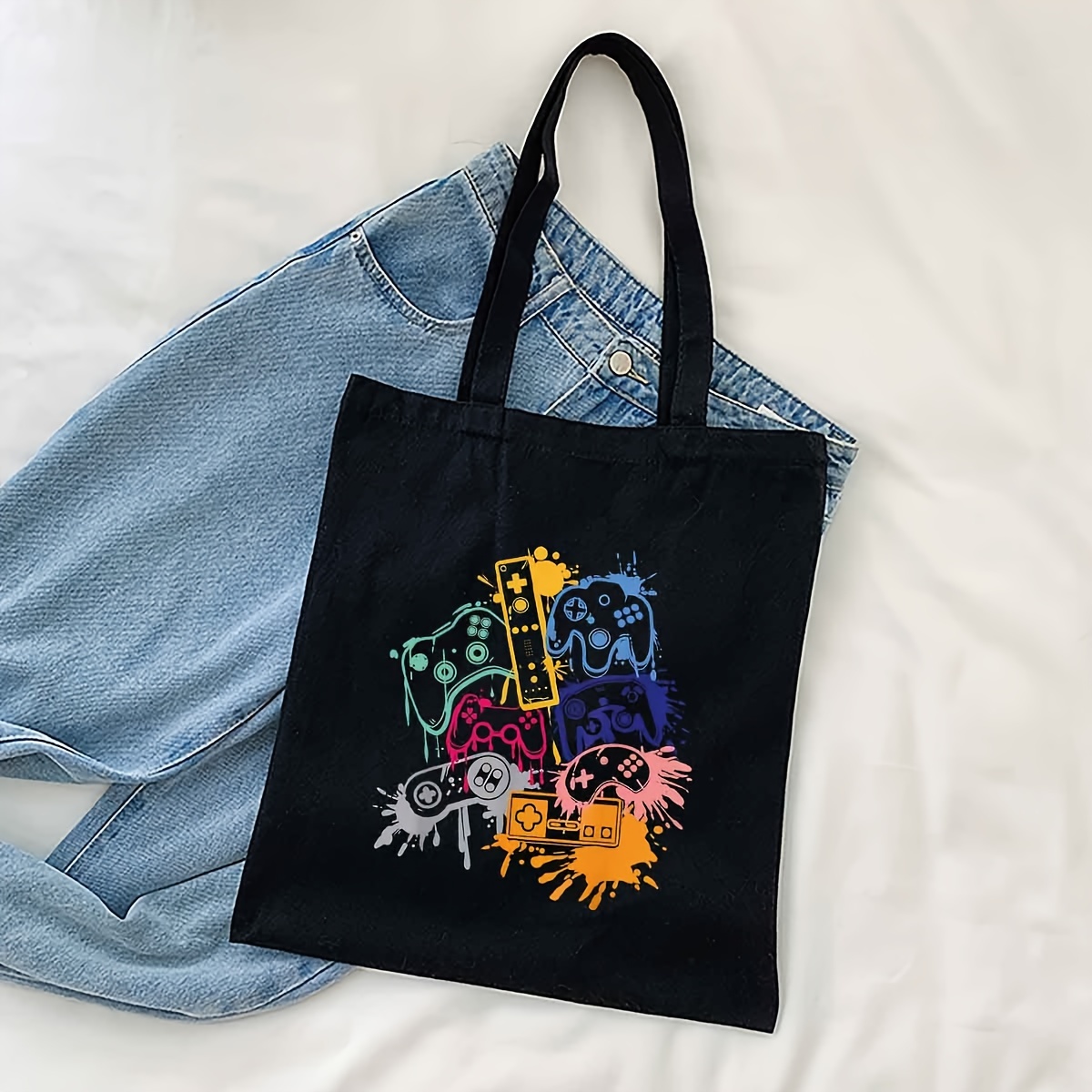 

Festive Game Controller Print Tote Bag - Perfect For Gaming Enthusiasts