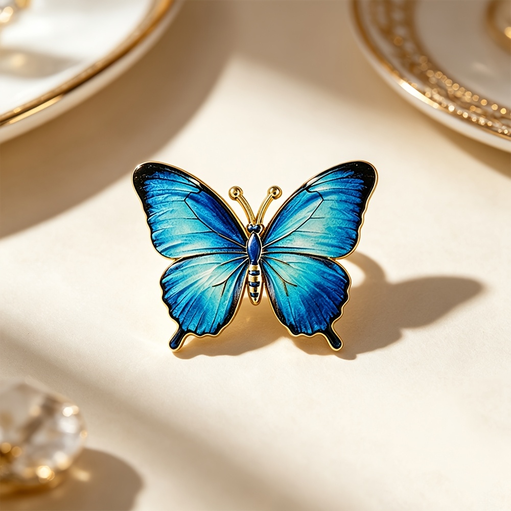 TEMU Épingle de en émail vif dégradé, broche badge réaliste avec nervures d'ailes transparentes et bordure dorée, épingle à pointes insecte aquarelle