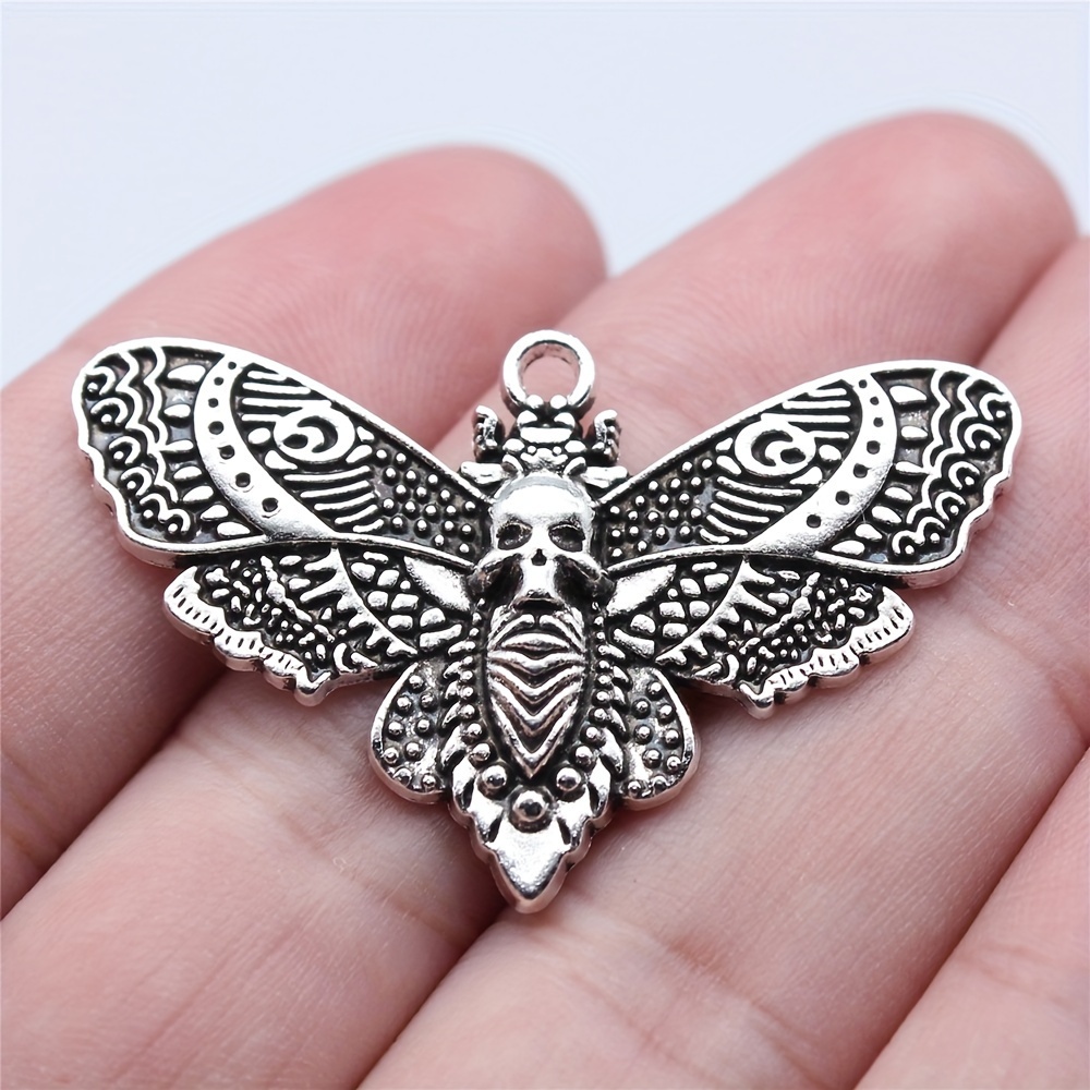 

5pcs Accessoires de bricolage Pendentif Halloween Gothique Mode Antique Argenté Pendentif Exagéré Crâne Papillon Pendentif Bohème Rétro Bijoux faits à Noël