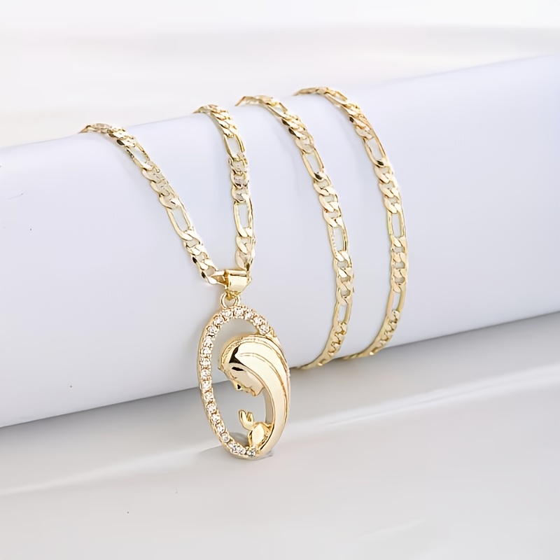 Elegant Prayer Pendant Necklace with Exquisite Zirconia Figaro Chain