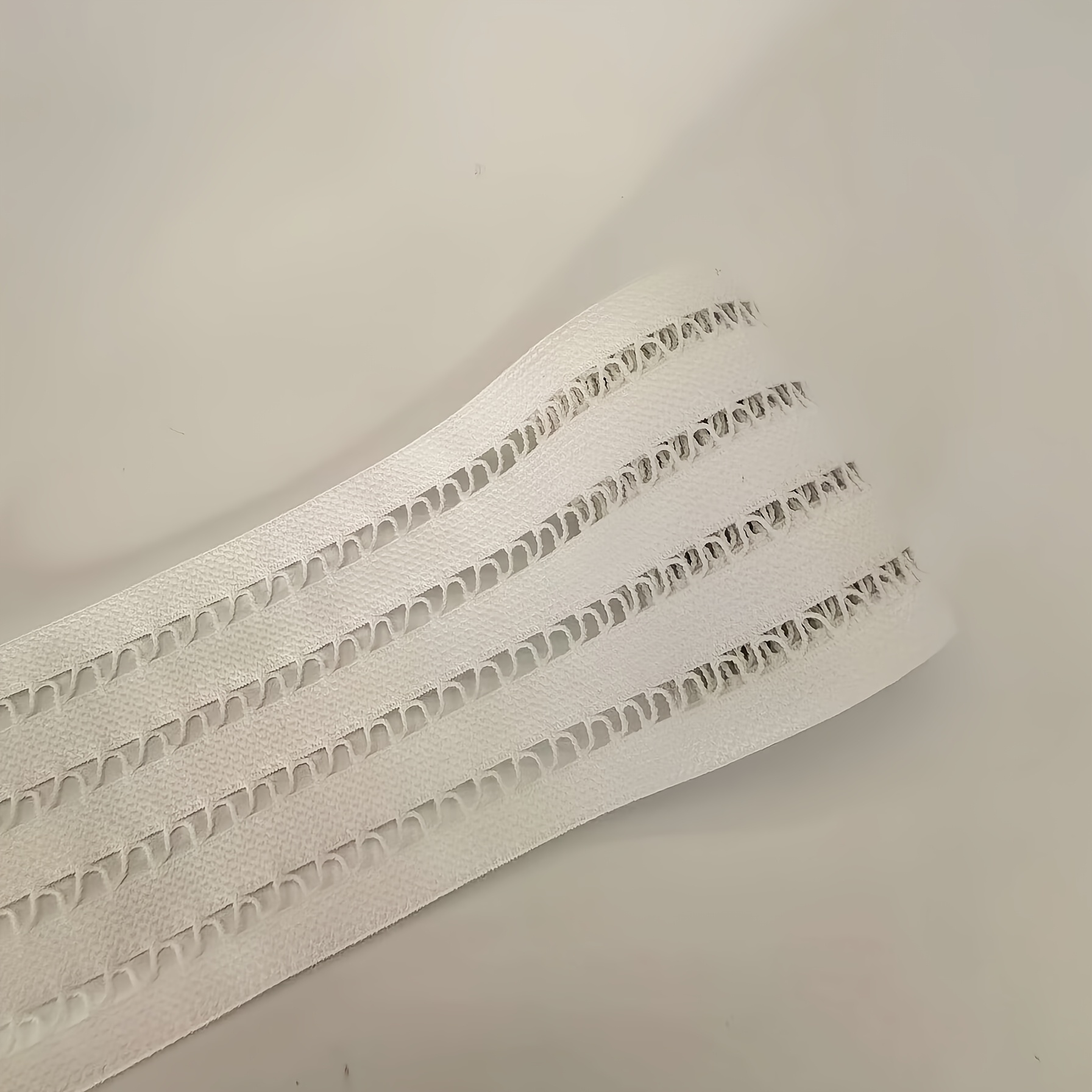 TEMU Bande élastique extensible en triangulaire ajourée colorée de 1,5 yard / 138 cm / 54 po, largeur 63 mm-73 mm, convient pour accessoires de