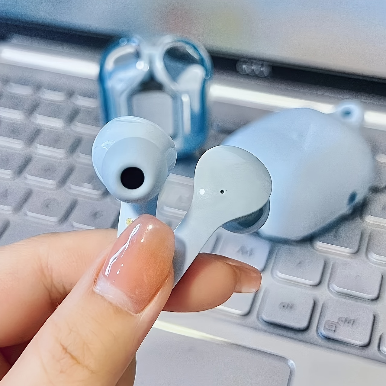 air31 auriculares deportivos inalámbricos para juegos, miniauriculares tws inalámbricos, estuche transparente,    , reducción de ruido,   voz, carga usb, temática de anime, para juego, uso adulto detalles 3