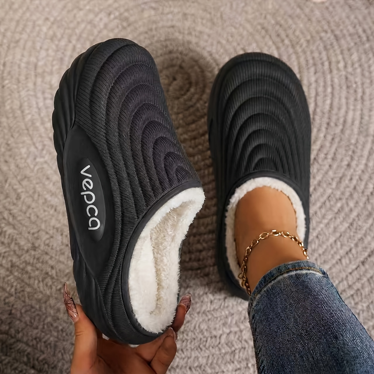 TEMU Winter New Plush Slippers, Fashionable And Versatile Home Warm And Non Slip Thick Soled Shoes For Couples, With Soft And Thick Soles For Extra ,