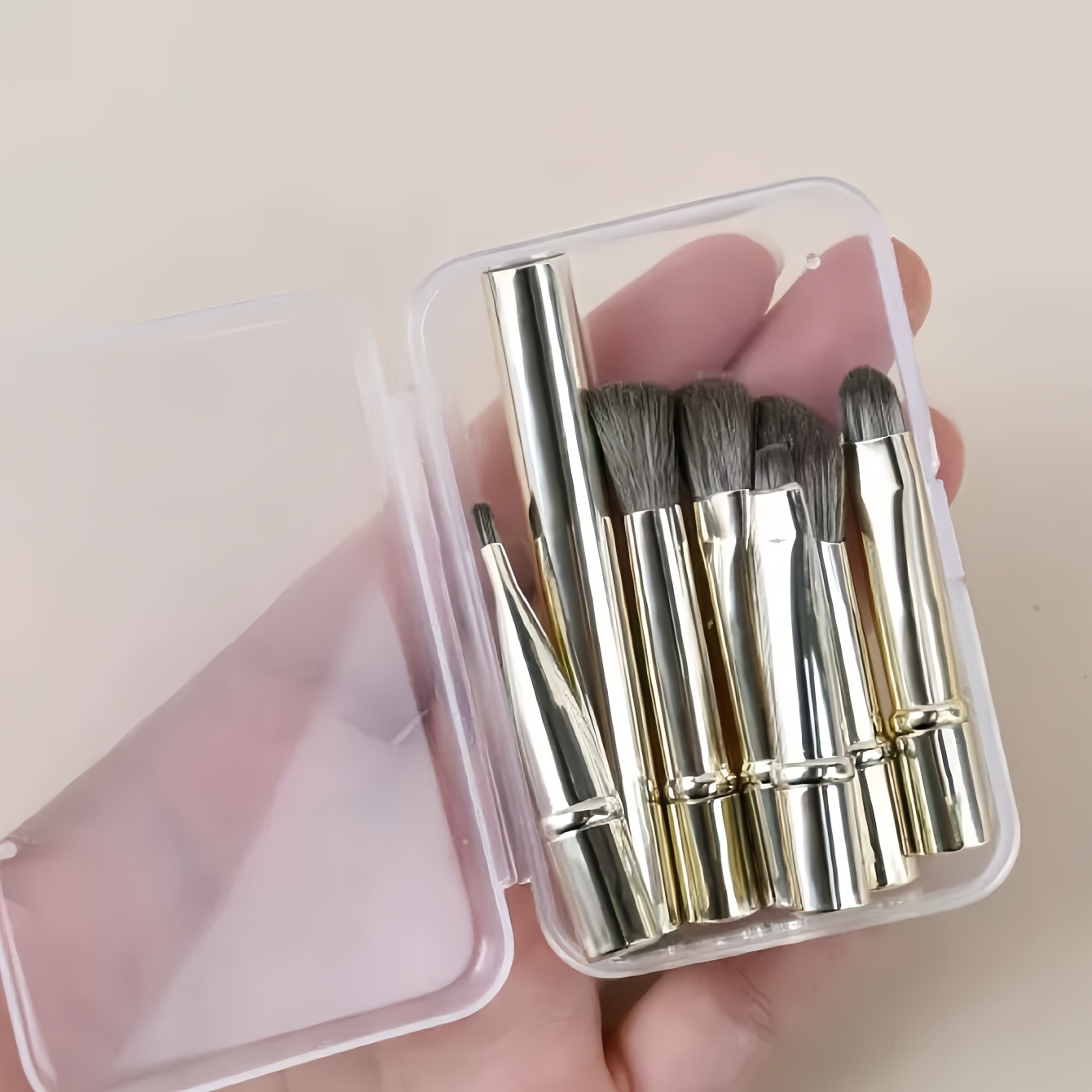 6pcs Mini Travel Makeup Brush Set with Storage Case