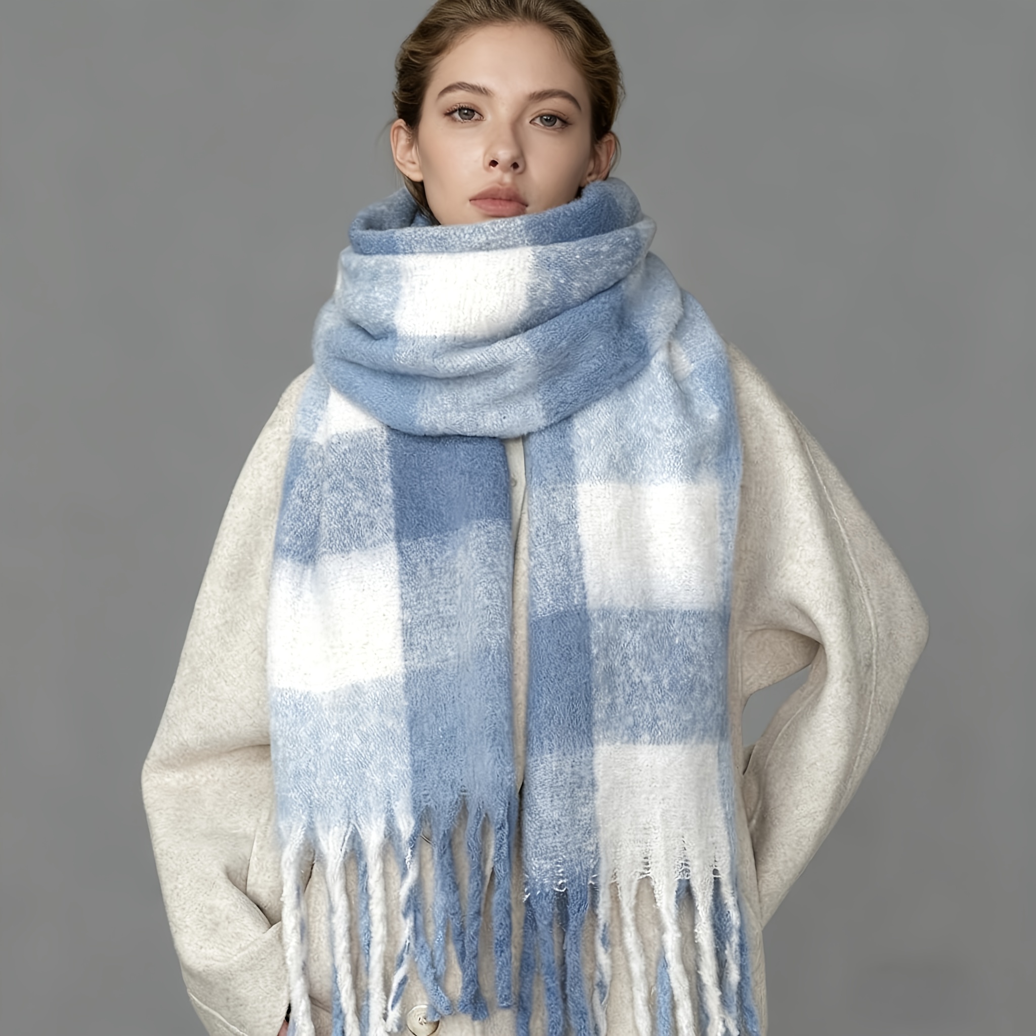 1pc of Blue and White Checkered Warm Scarf, Soft with Tassel Double-sided Decoration, Suitable for Autumn and Winter Outings, Travel, Multi-functional Fashion