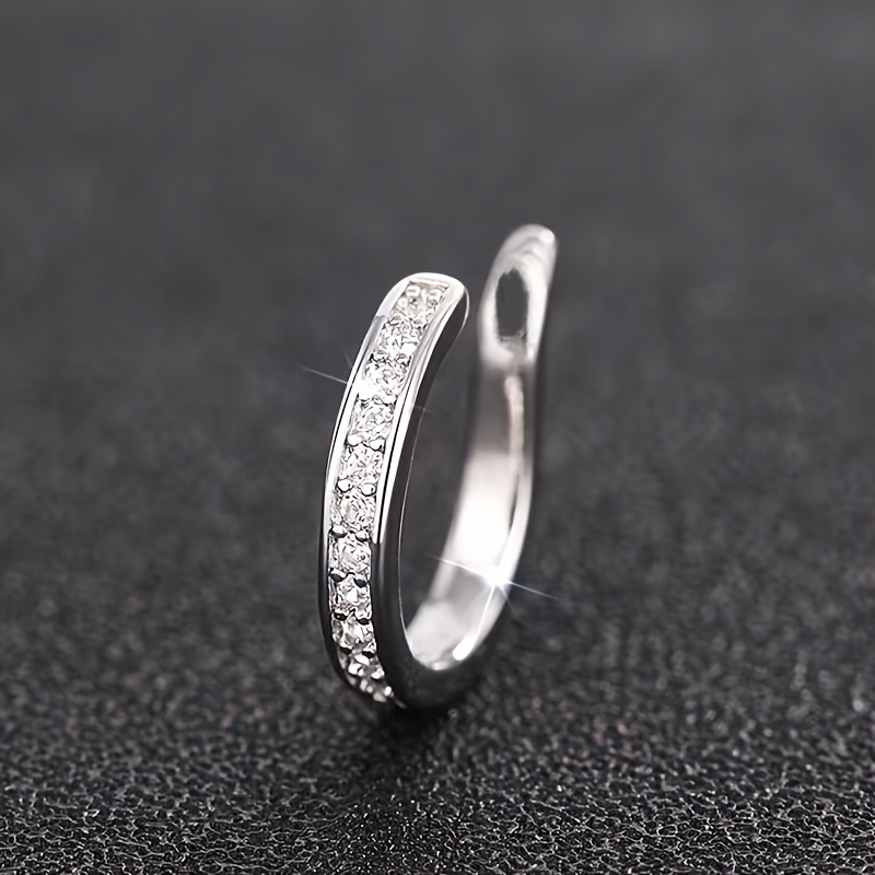 1pc Simple And Stylish Ear-shaped Ear Cuff, No Piercing Required, Suitable For Women' Casual Wear