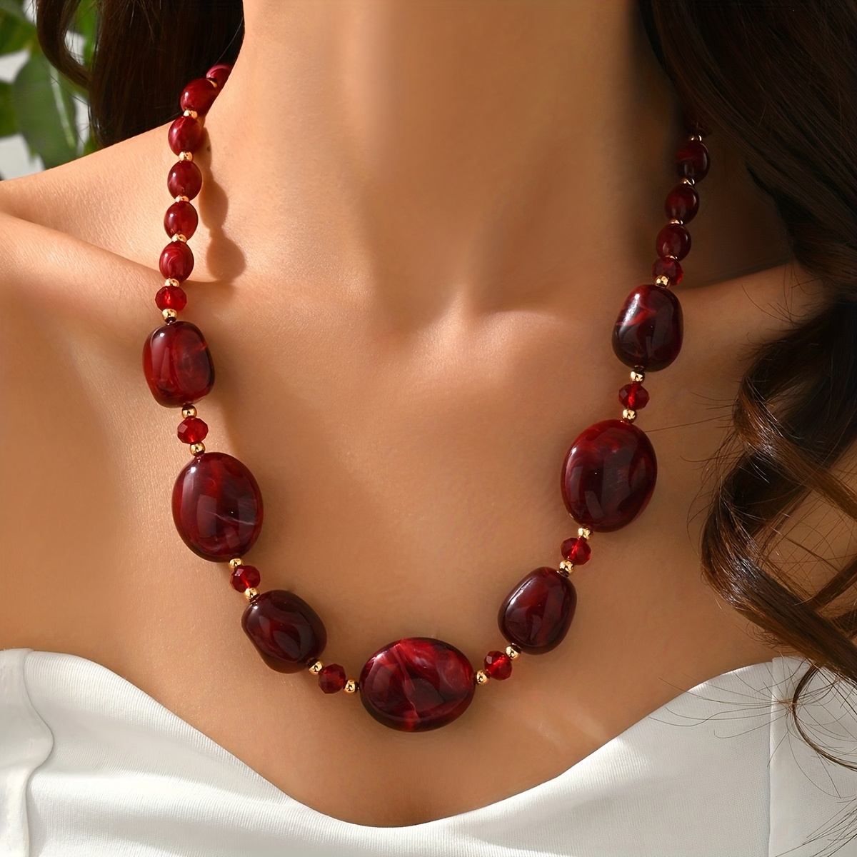 TEMU Collier avec pendentif vintage épais en résine rouge perlée | Plaqué or KC, idéal pour un et des banquets, parfait pour la Saint-Valentin et