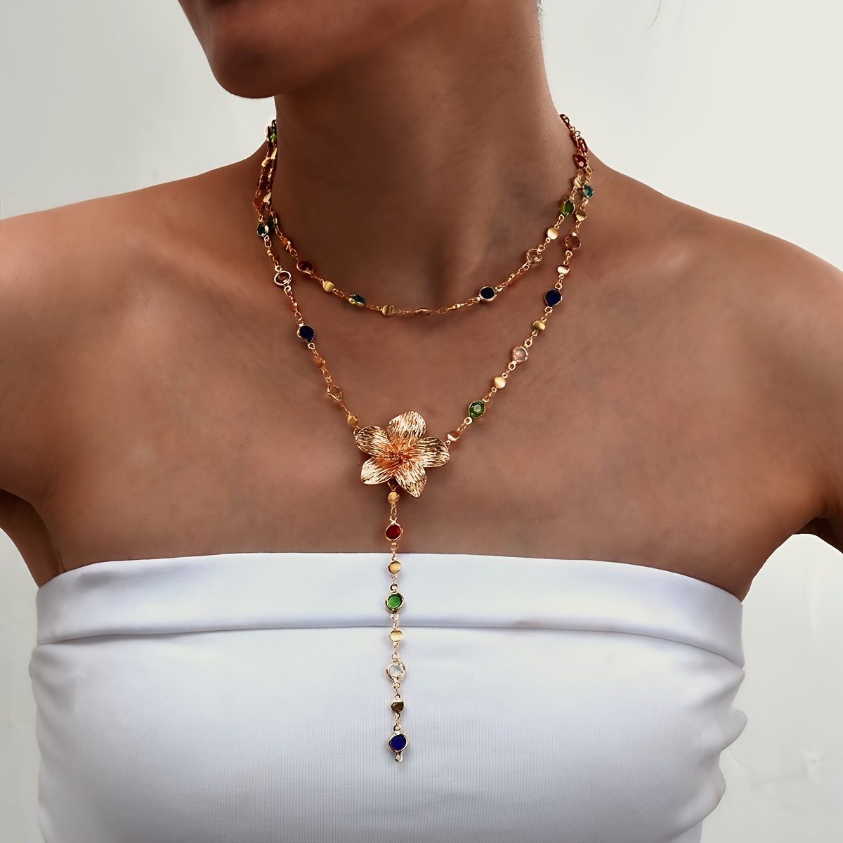 E-shop 2-teiliges Set einfacher, eleganter und modischer Halsketten mit bunten Strasssteinen im Blumen-Design – für Strandurlaub, Dinner, Partys, ,