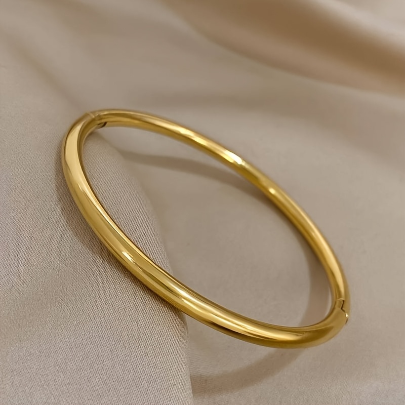 Unisex 18K Golden Plated Statement Bangle with Pendant