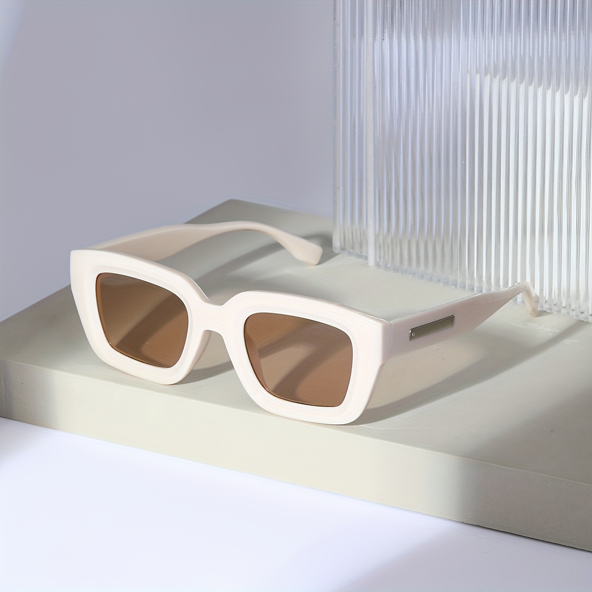 

Cat Eye Square Sunglasses For Women Retro Fashion Large Decorative Glasses For Vacation Beach Party