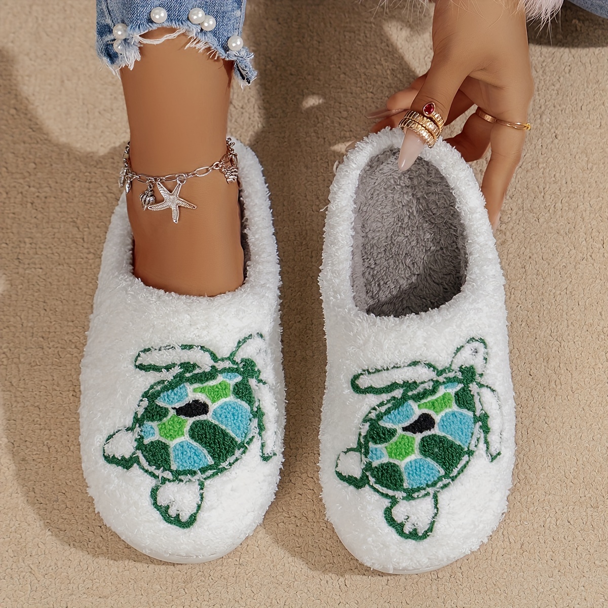 

Cozy Turtle Print Plush Slippers For Women - Soft, Lightweight & Comfortable Indoor Shoes With Non-slip Sole