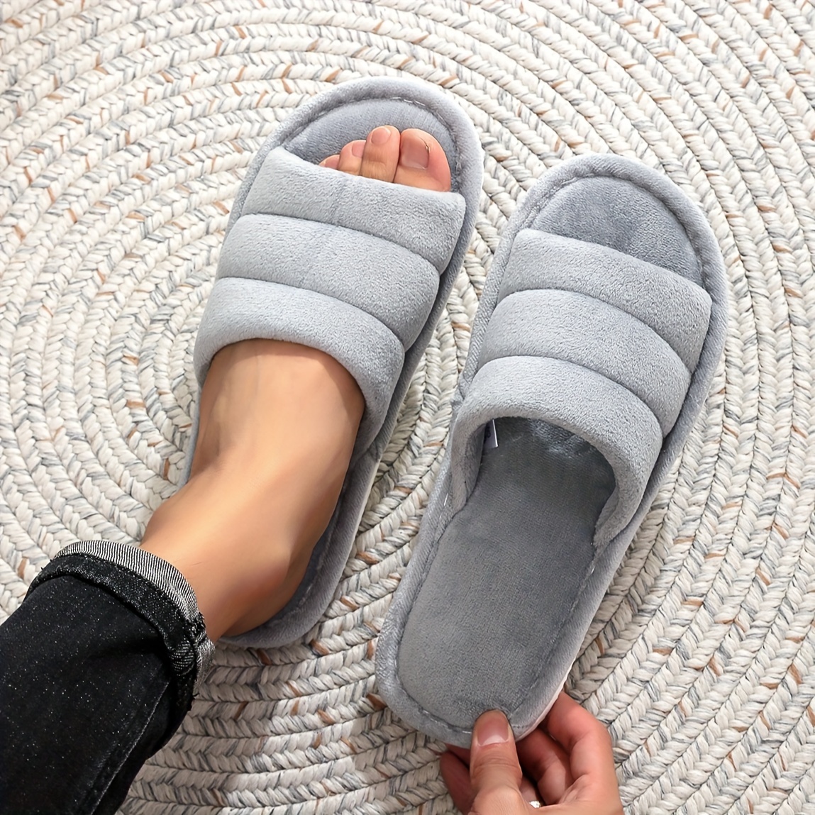 Indoor slippers discount