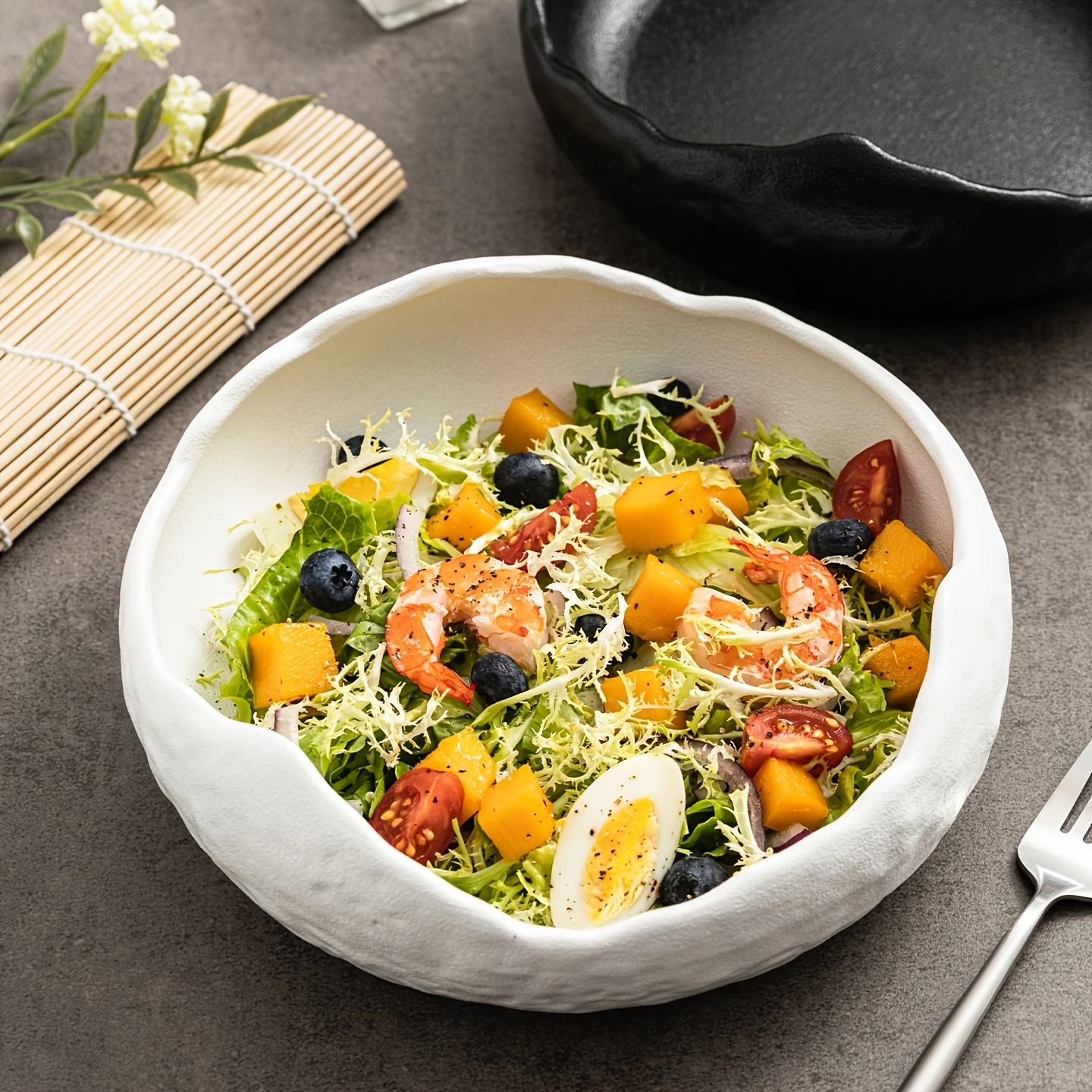 1pc Ceramic Irregular Salad Plate, High-end Sashimi Cold Dish Plate, Creative Western Food Plate, Hotel Restaurant, High-end Fusion Of Dishes And Tableware, Table Decoration, Party Supplies, Kitchen Accessories