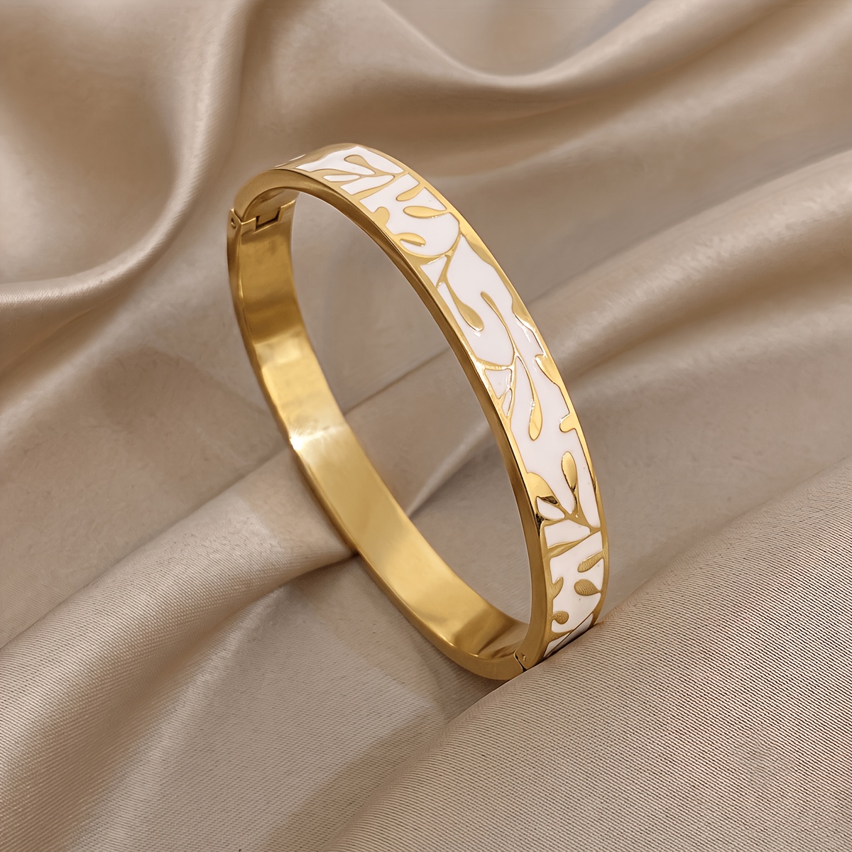 TEMU Bracelet de luxe élégant et léger plaqué or , étanche et hypoallergénique, bijou cadeau pour femme, bijoux élégants pour femme, convient pour un