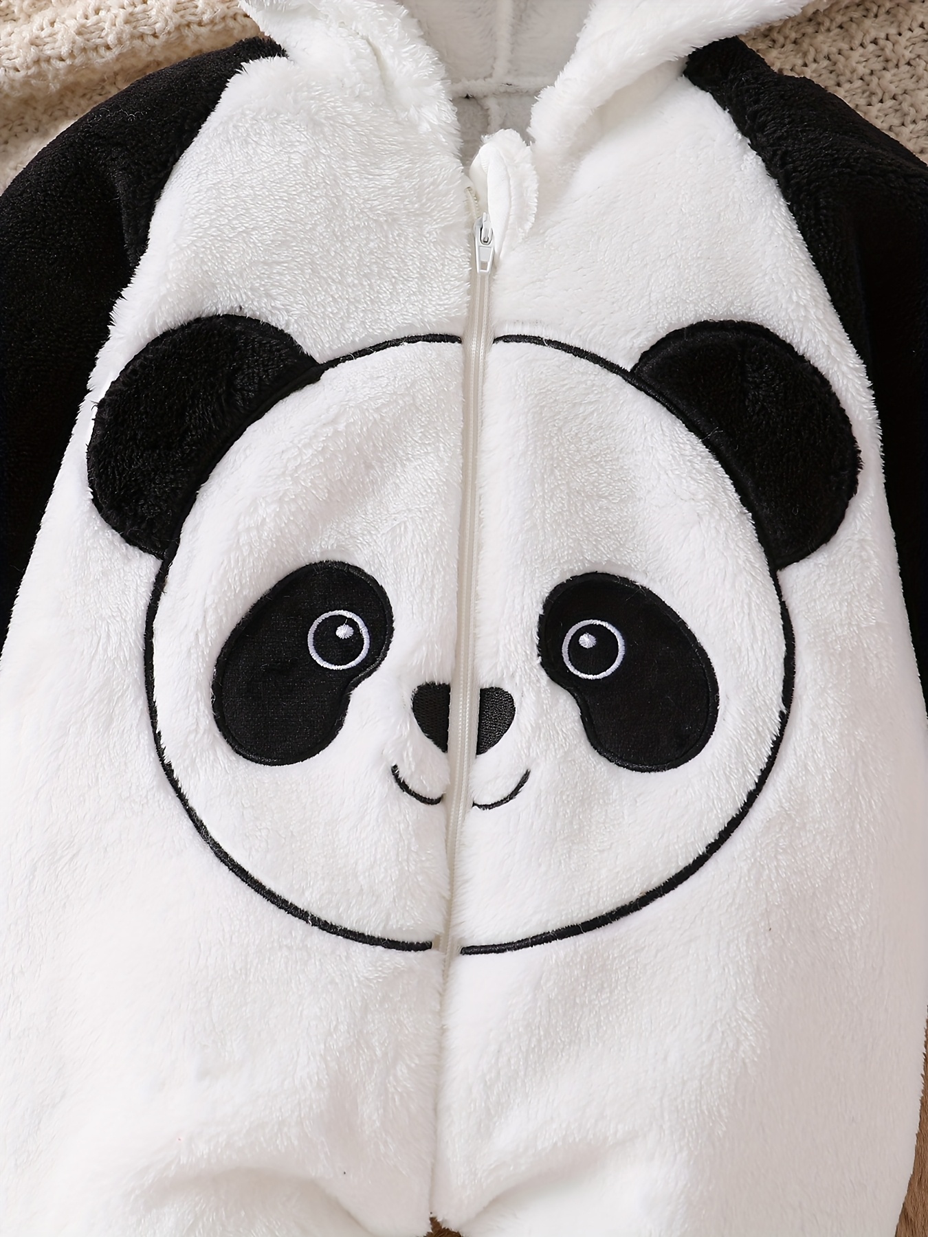 Cute Panda Embroidered Onesie for Baby Girls, Perfect for Autumn And Winter, Featuring a Hood And Plush Material, Suitable for Infants And Toddlers, Keeping Them Warm And Adorable, for Outdoor