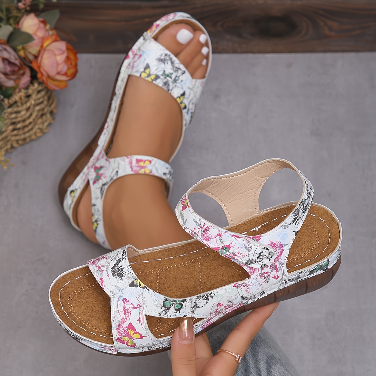 

Fashionable Wedge Sandals For Women, Casual And Comfortable.