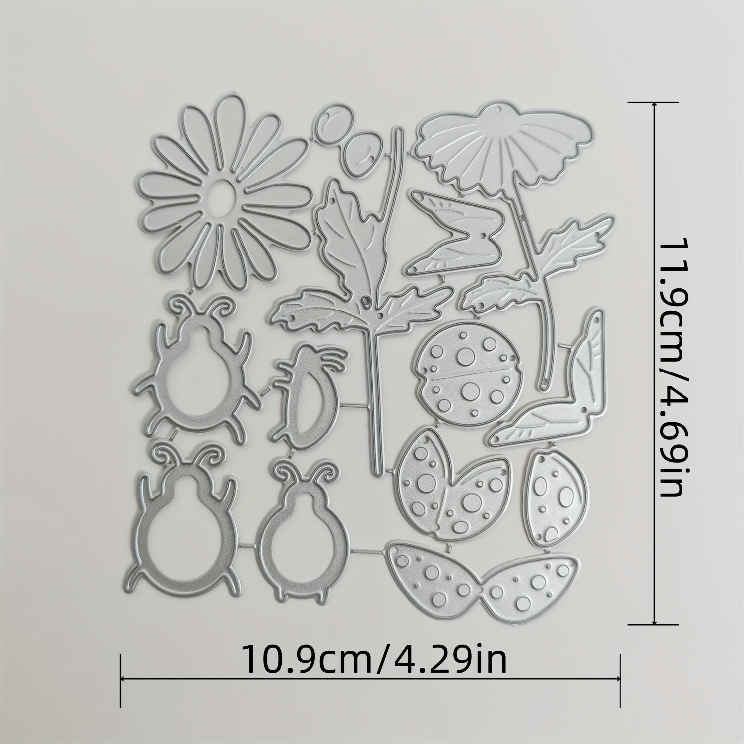 1pc Creative Summer Cute Ladybug Metal Cutting Die Metal Craft Die-cut Greeting Card For Making Card Postcards Bookmarks Envelopes Embossed Albums Handmade Craft Decorations Gift For Craft Lovers