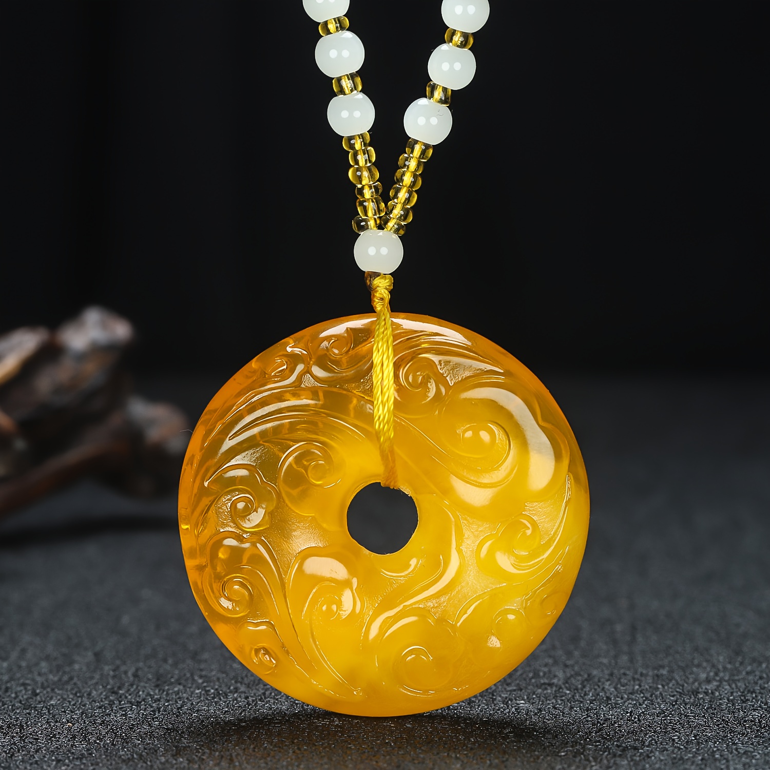 Elegant Men's Chinese Cloud Pendant Necklace with Golden Chain