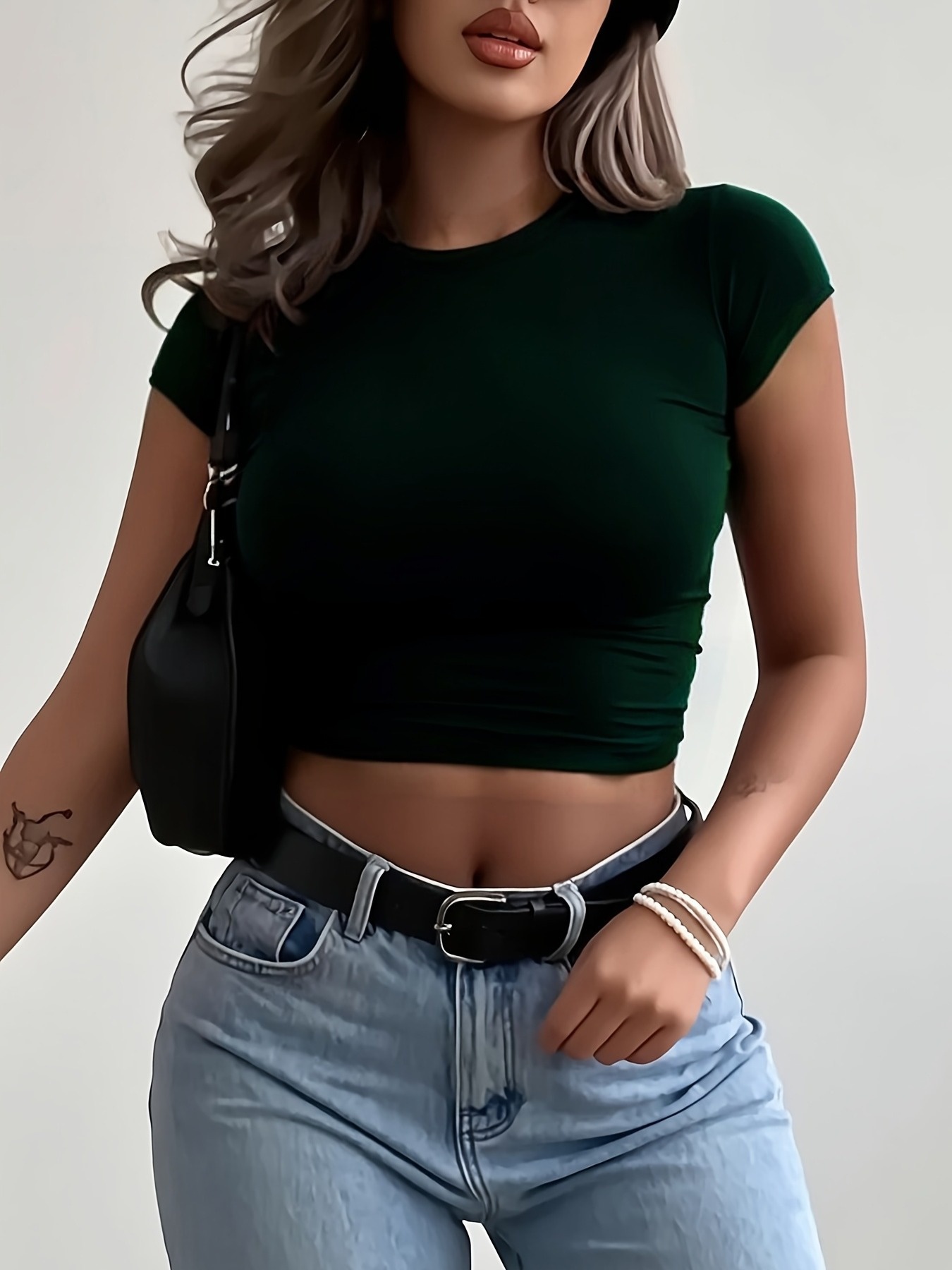 Women'S Slim Fit Stretchy Short Sleeve T-Shirt - Solid Color Burgundy, Round Neck, Casual Top for Spring/Summer, Machine Washable, Everyday Tshirt | Round Neck Tee | Stretchy Fabric