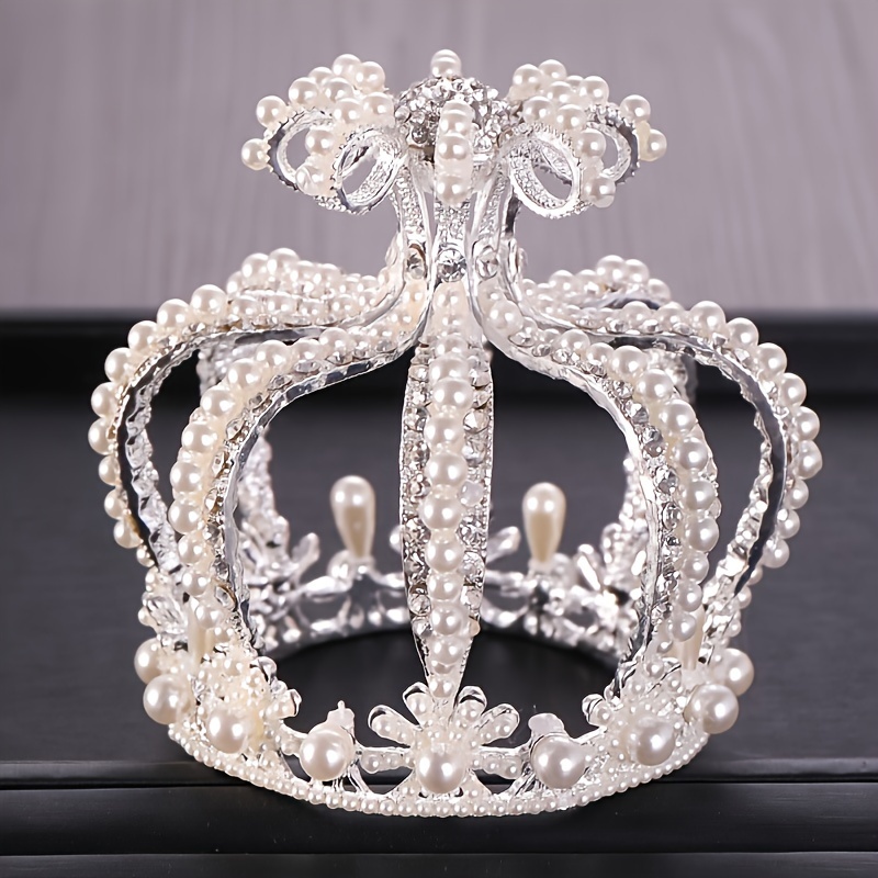 tiaras and crowns sold on Temu Canada