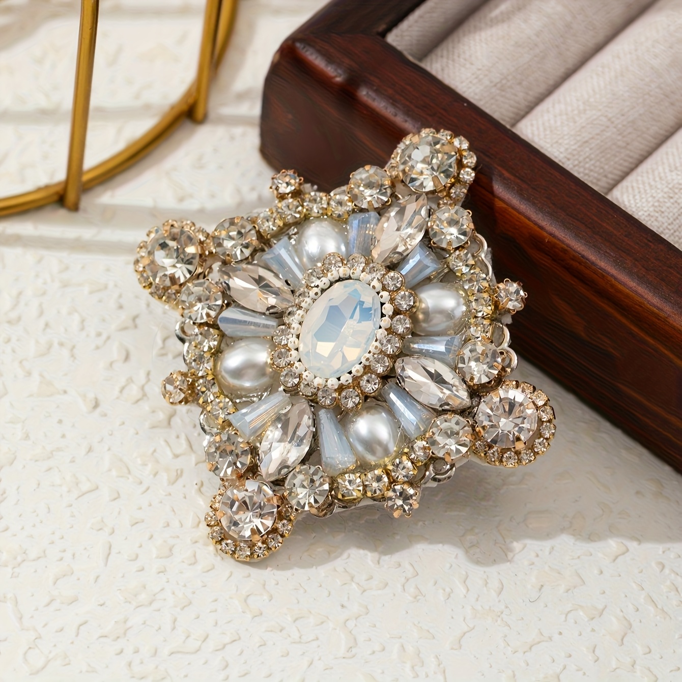 TEMU 1 broche octogonal floral con diamantes de y perlas sintéticas de estilo vintage, pin multicapa, hermoso estilo , decoración para traje, abrigo,