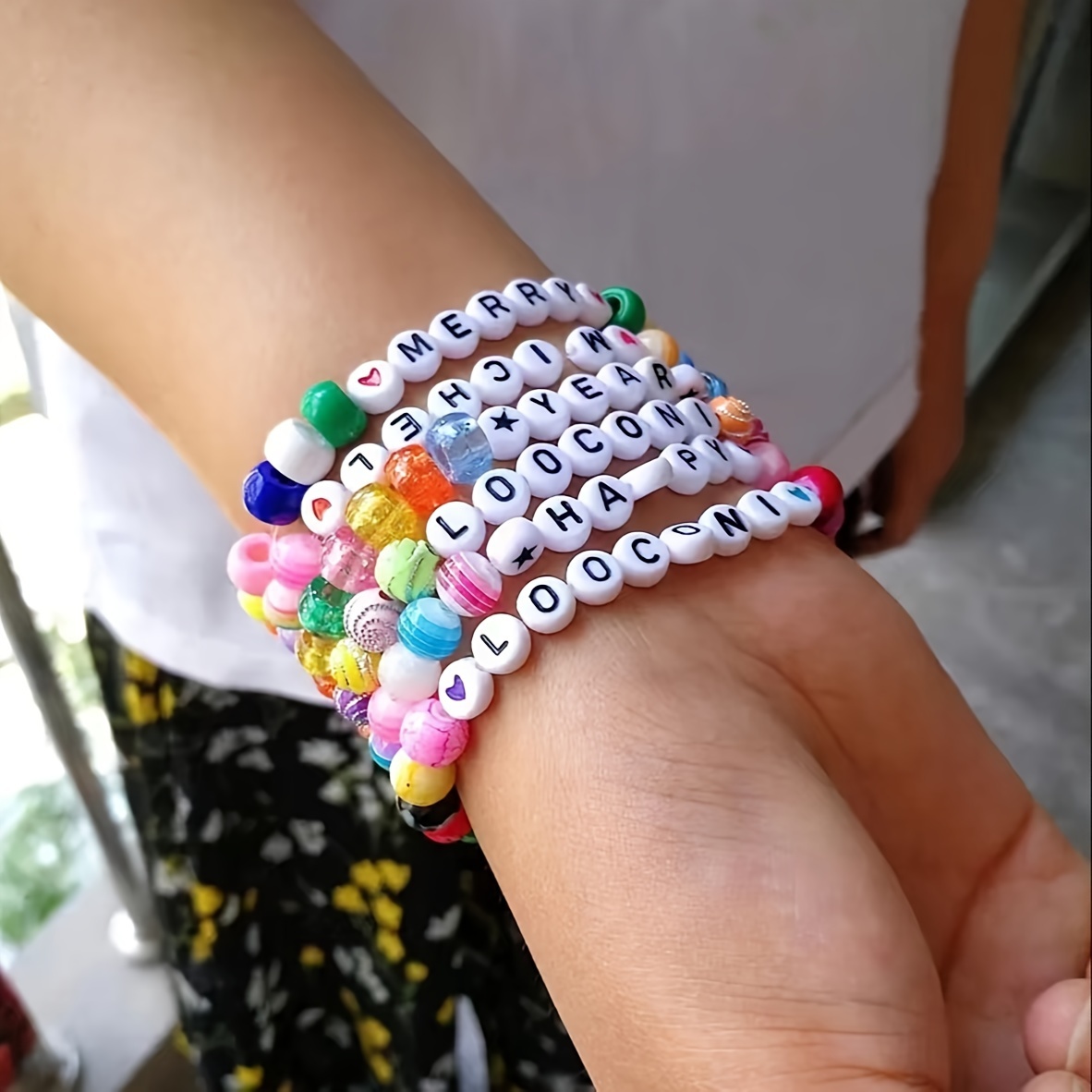 1400個の ビーズセット 28 のDIY ビーズ カラフルなアクリル ビーズ 