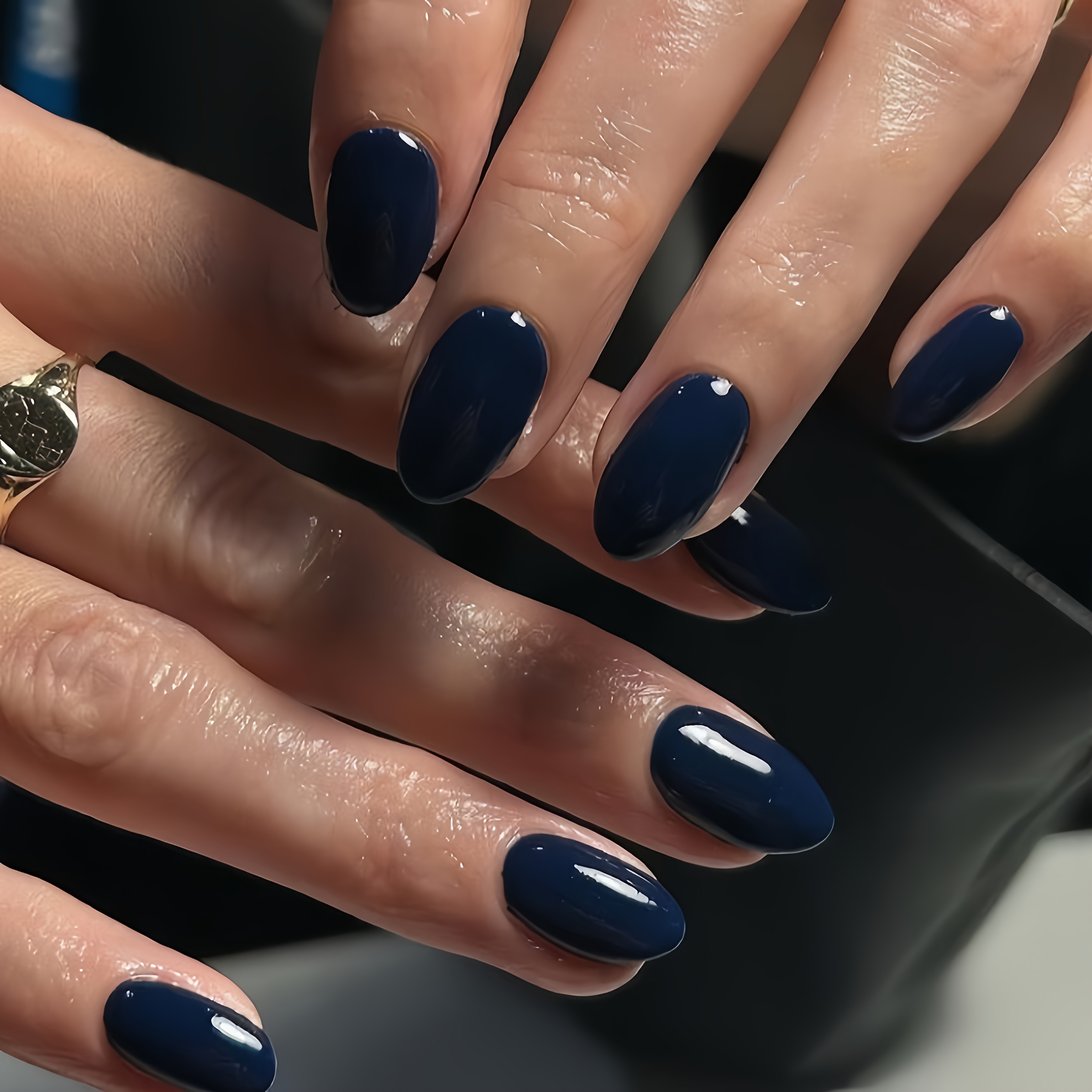 TEMU 28 Pezzi Set - Blu Navy Puro Mandorla Lunghezza Media - Copertura Completa delle Unghie con - Facile da Installare e Rimuovere - per Uscite ,
