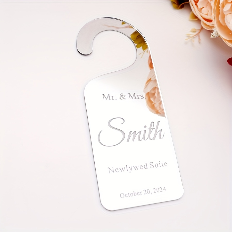 TEMU 2D Plat, Gepersonaliseerde Spiegel Acryl Deurhanger Op Maat Mr. & Mrs. Suite Bord Bruiloft Versiering voor Kamer van Pasgetrouwd Elegante
