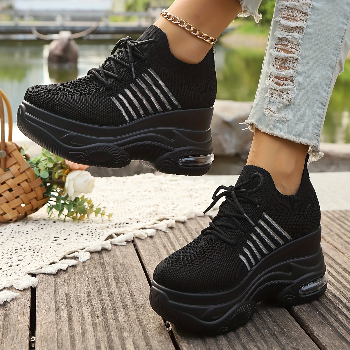 Women's Summer Breathable Low-Top Sneakers Lightweight Casual Shoes with  Striped Design, Fabric Upper PU Sole for Walking Sleek Athletic Style 