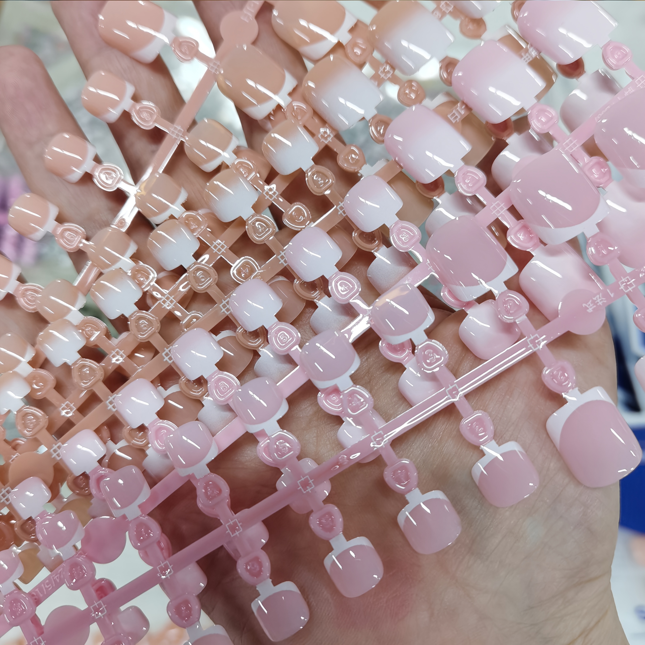TEMU 120pcs/bag French Nude Pink And Gradient Press-on Toenails, 5 Colors X 24pcs Mixed 5 Colors Short Square Fake Toenails