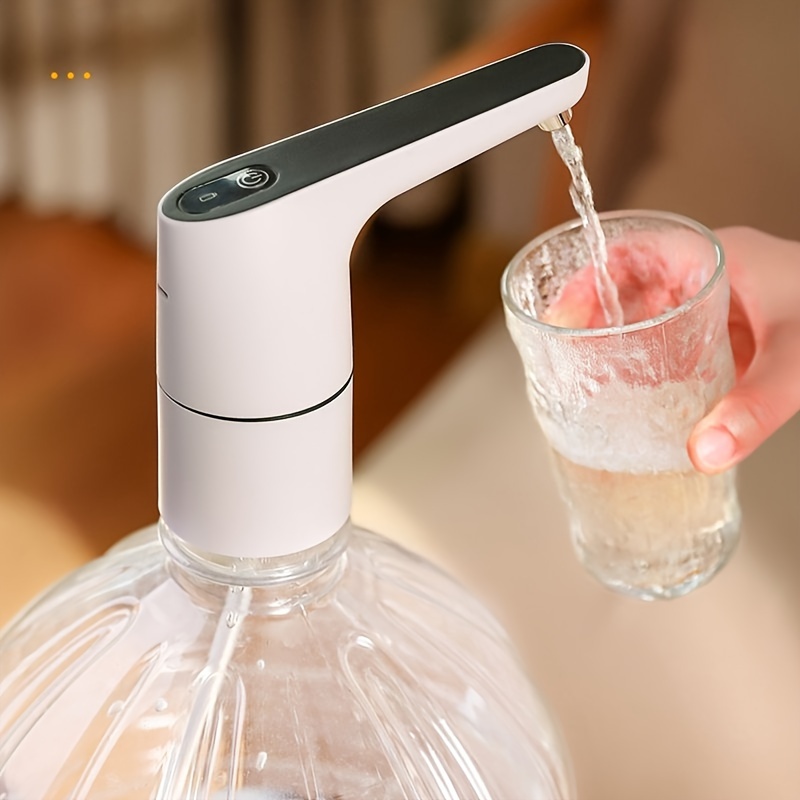 

Pompe à eau portable de 5 gallons : Pompe électrique intelligente pour eau en bouteille, adaptée à , et à l'extérieur - Chargement USB