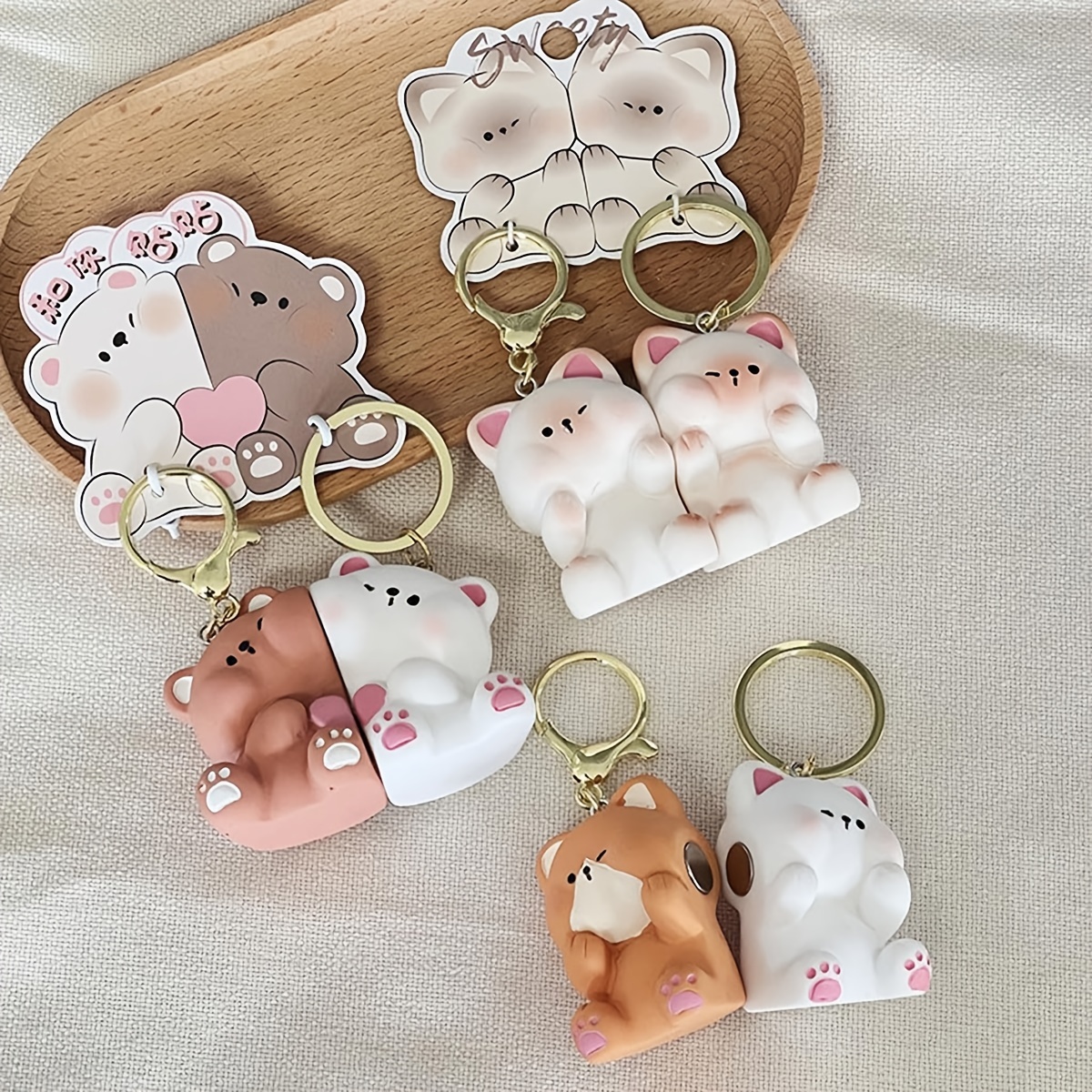 

2pcs Animal Couple Keychains, Floating Design Round Shape, Split Ring Closure, Couples, Anniversary, Birthday, Wedding, Christmas Gifts