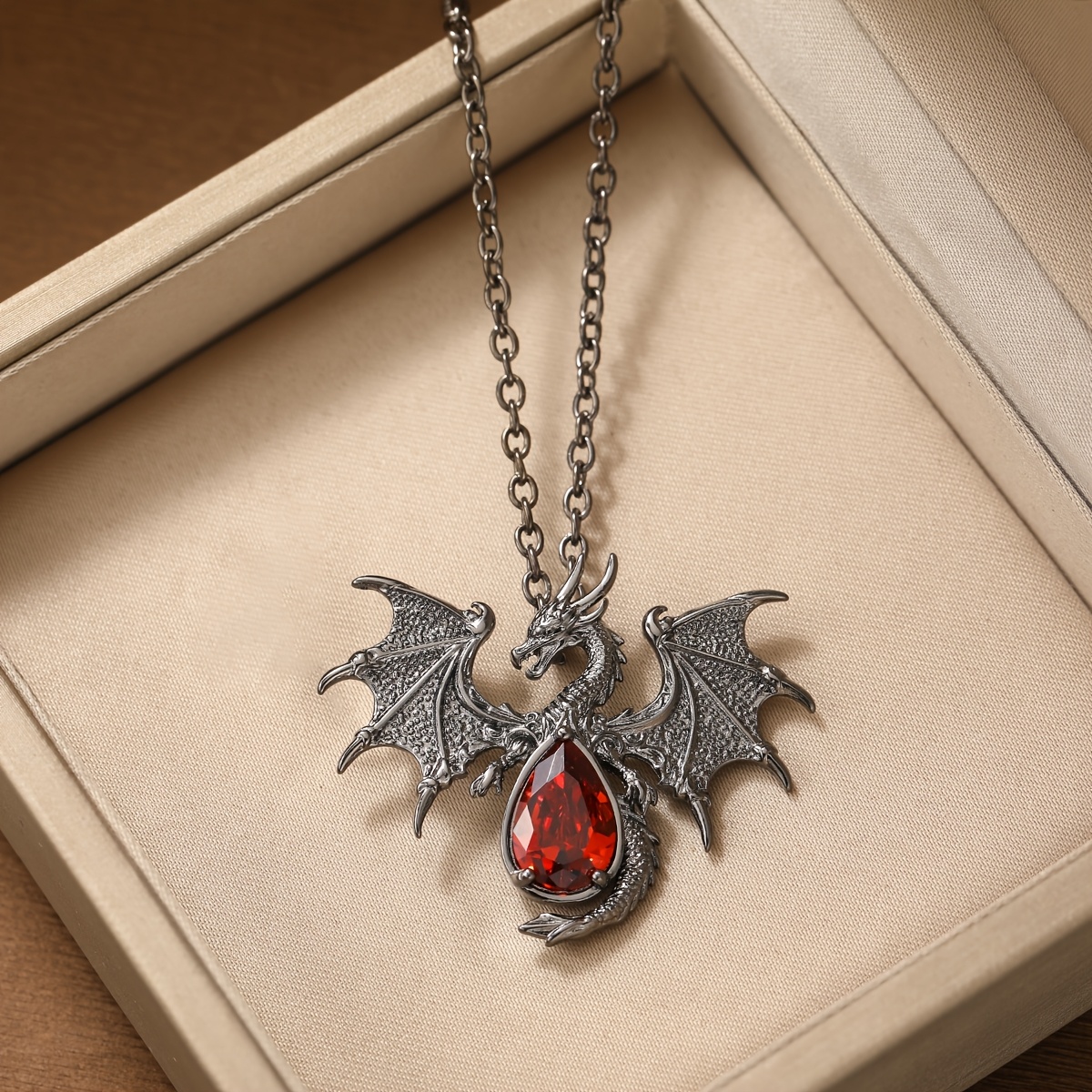 New Bohemian Retro Black Western Large Wing Dragon Red Synthetic Synthetic Synthetic Zircon Inlaid Pendant Men's Necklace Suitable For Music Festival Entertainment Daily Wear