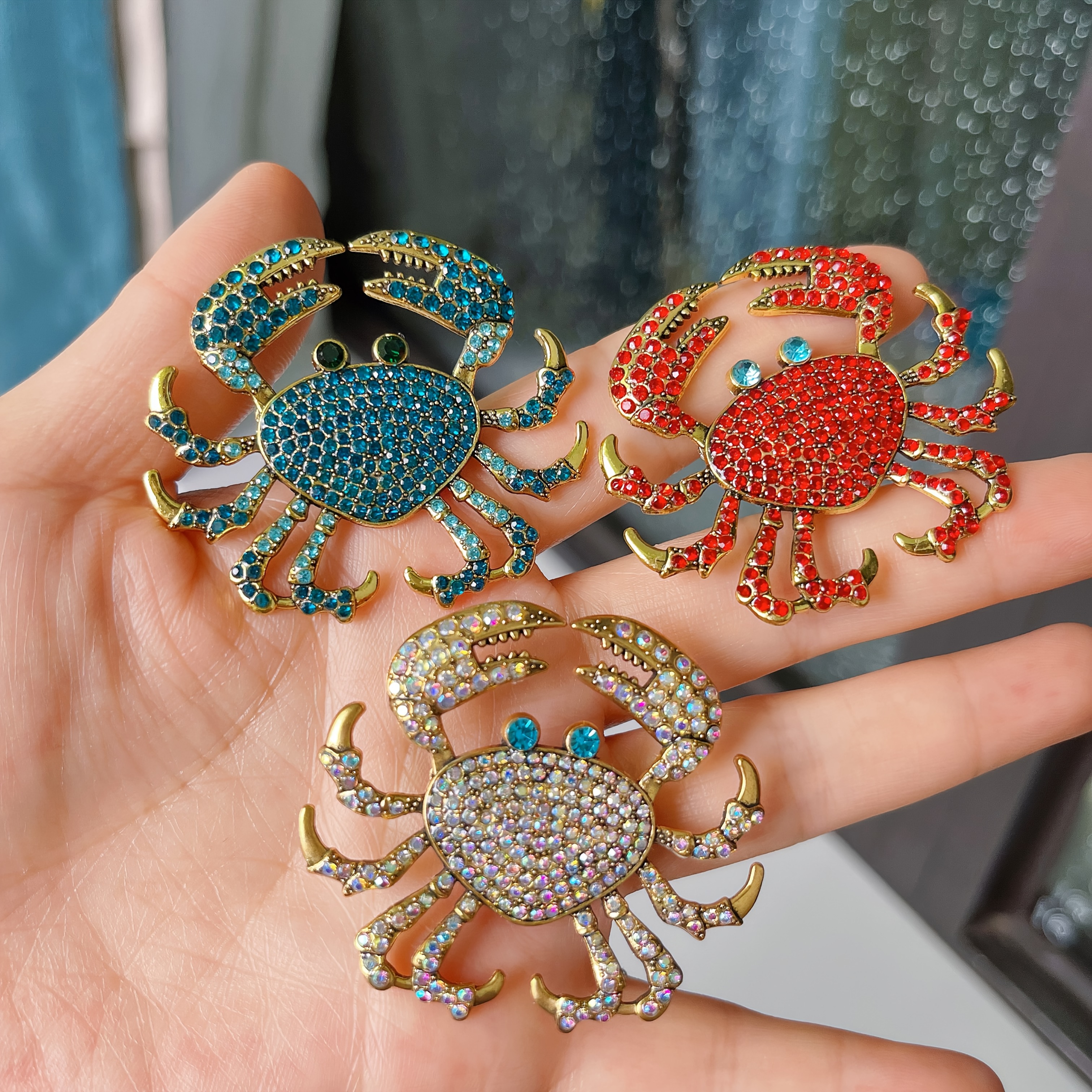E-shop 3-teiliges funkelndes Strass-Krabben-Broschen-Set - Lapis /Rot/Gold - Verzierte Broschen, geeignet für Damenjacken, Kleider, Partys und