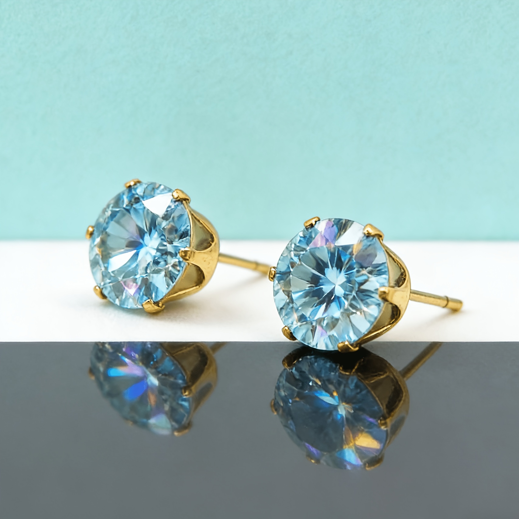 Women's 0.5/2 Carat Light Blue Round Moissanite Earrings