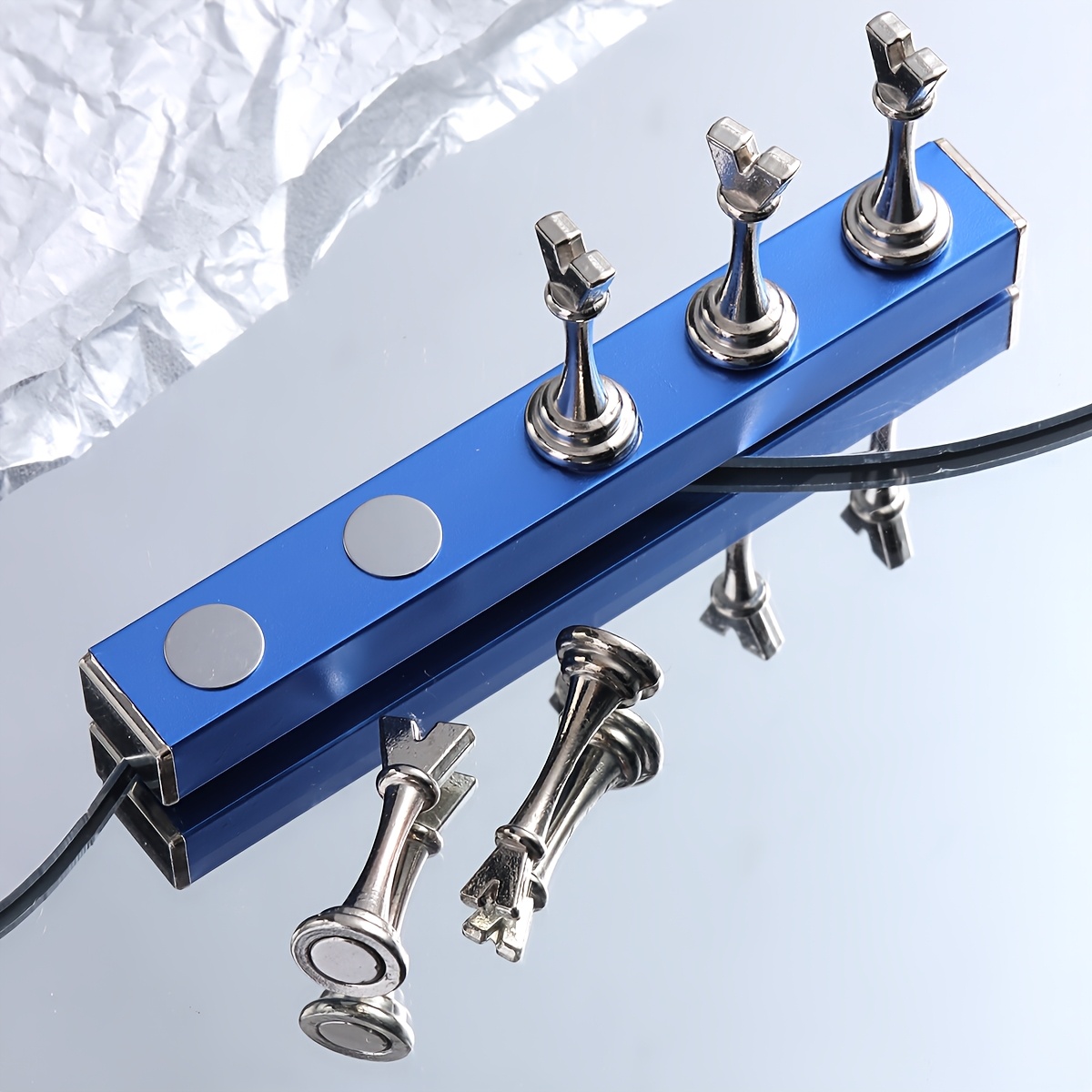 Magnetic Chess Nail Stand Set for Manicure Training