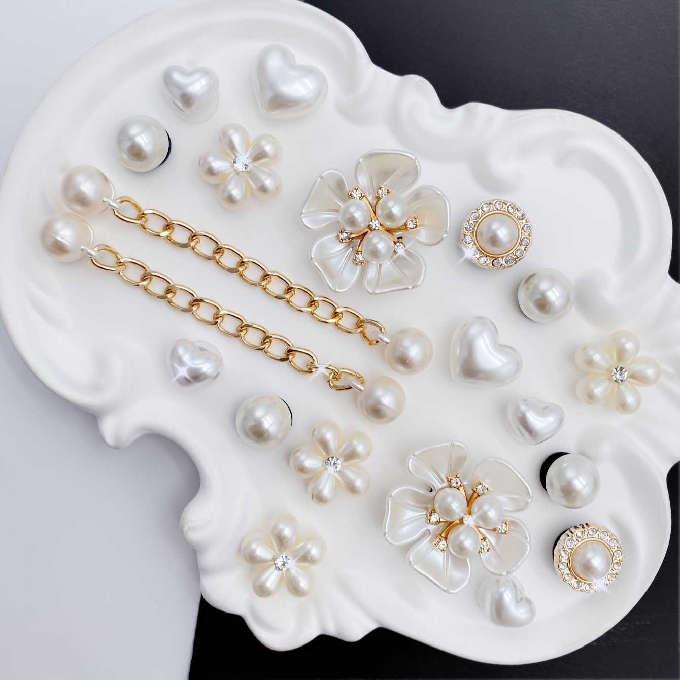 Image of 20pcs Sparkling Abs Resin Camellia Flower & Heart Chain Charms - Shiny Diy Shoe Accessories Suitable For Sandals,, Slippers - Detachable Decorations For & (20pcs)