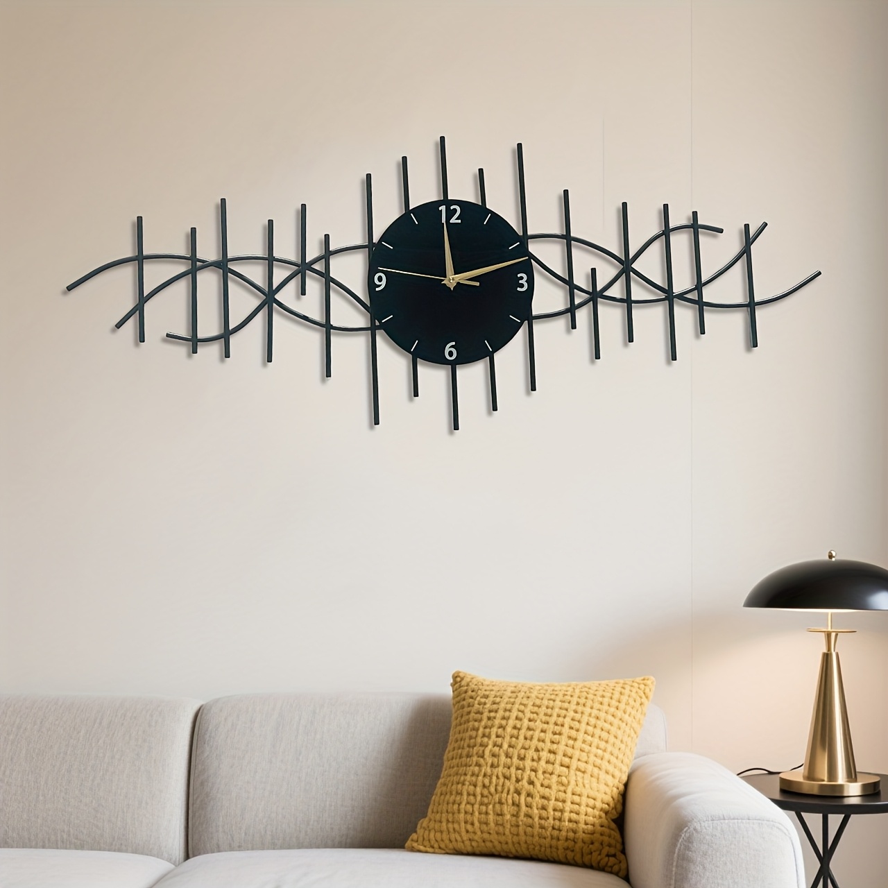Image of Luxury European-style Wall Clock Suitable For The Bedroom, Study, Dining Room, Kitchen, And Hotels. This Silent Clock Serves As A Stylish Decorative Piece For The Living Room, Featuring A Design