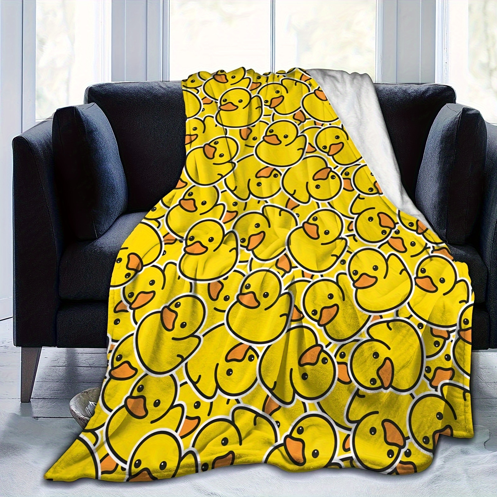 

1pc Cute Rubber Duck Throw Blanket Ultra Soft Warm All Season Yellow Cartoon Ducks Decorative Blankets For Bed Chair Car Sofa Couch