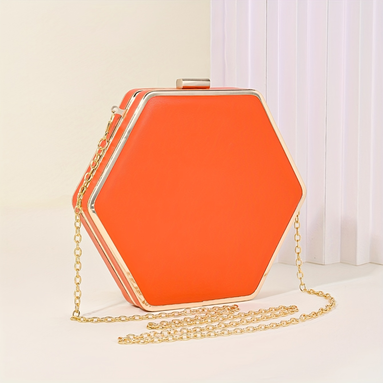 Elegant Hexagonal Clutch Bag with a Large Chain, Perfect for Evening Events, Parties, And Weddings.