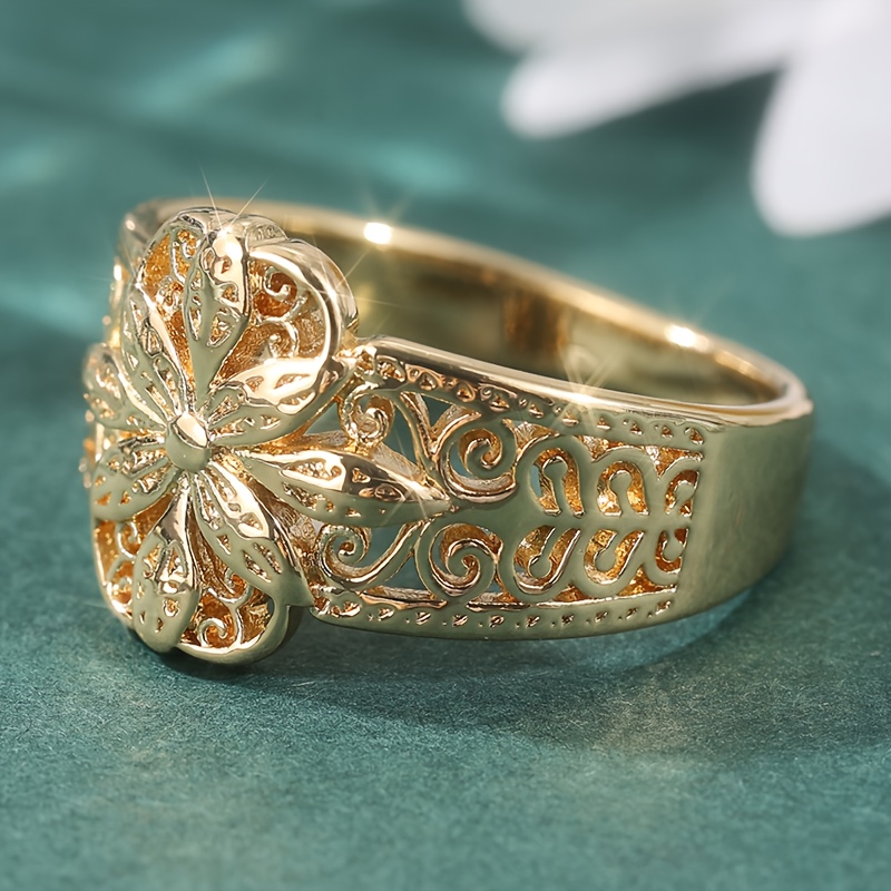 E-shop KC Beschichteter goldener Kupferring mit hohlem Blumenmuster, Symbol für und , ideal für den täglichen Gebrauch und besondere Anlässe,