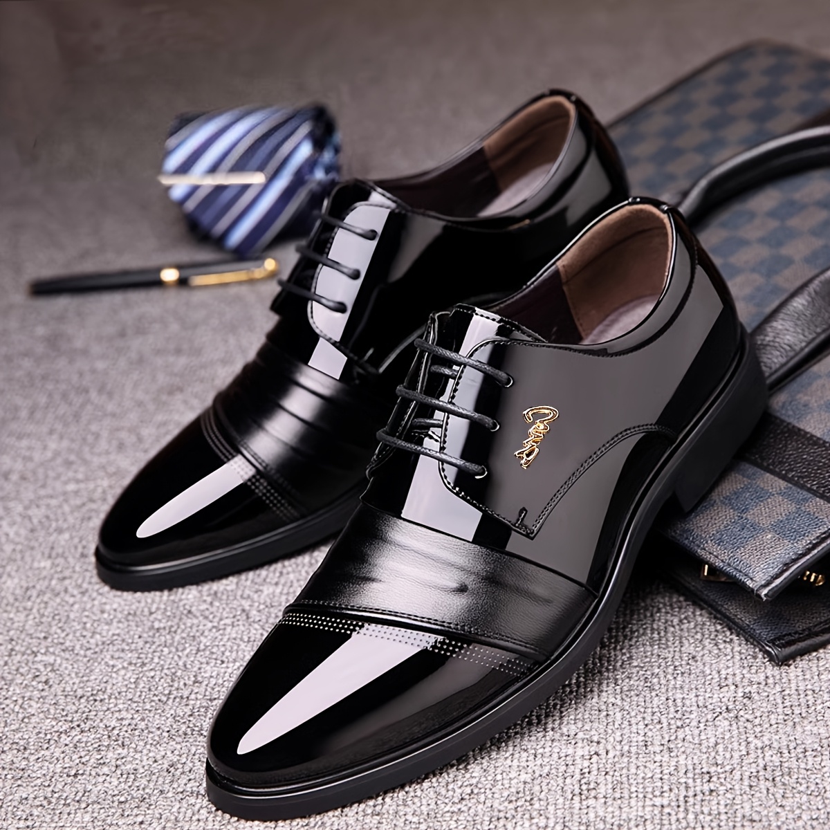 Chaussures habillées pour homme, Nouvelle arrivée Chaussures élégantes pour homme, Cadeau pour homme, Chaussures habillées décontractées d'affaires pour homme, Mocassins, Chaussures confortables pour homme, Chaussures antidérapantes pour pères d'âge moyen et âgés, Chaussures pour le travail, les