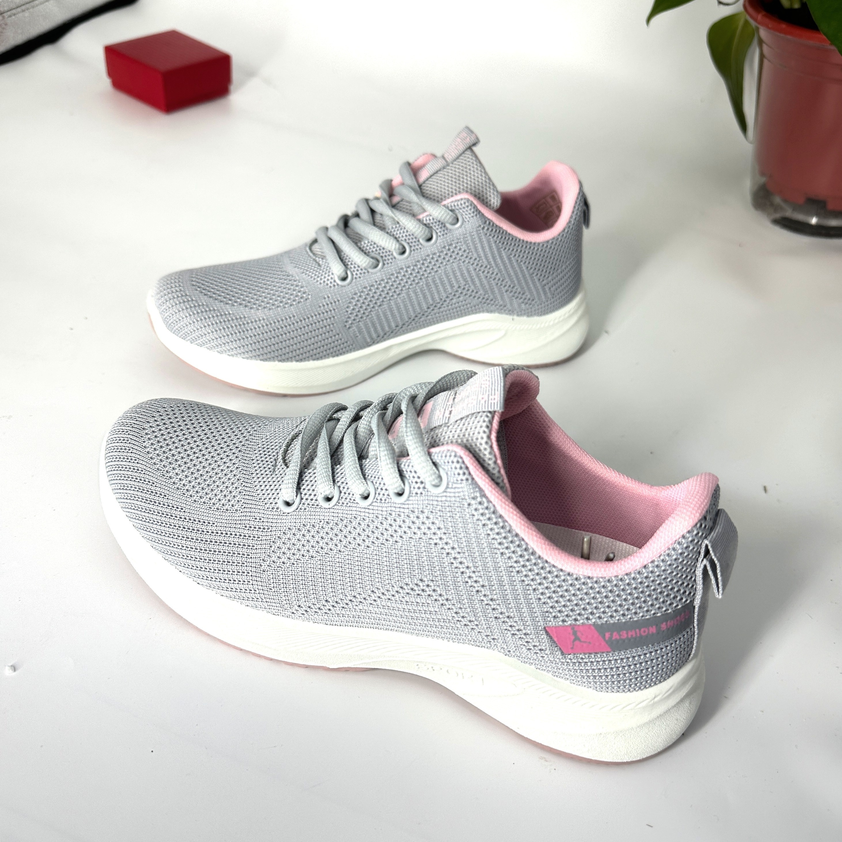 HSMQHJWE Workout Shoes For Women Women's Tennis Running Lightweight Sport  Gym Jogging Breathable Fashion Walking Shoes 
