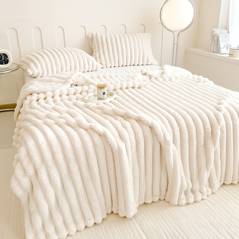 Image of Luxury Striped Bed Blanket - Soft And Comfortable, Suitable For Decoration, Bed Covering, Sofa Nap Blanket, Shawl Blanket, And Warm Blanket. Universal, The For Holiday Gifts