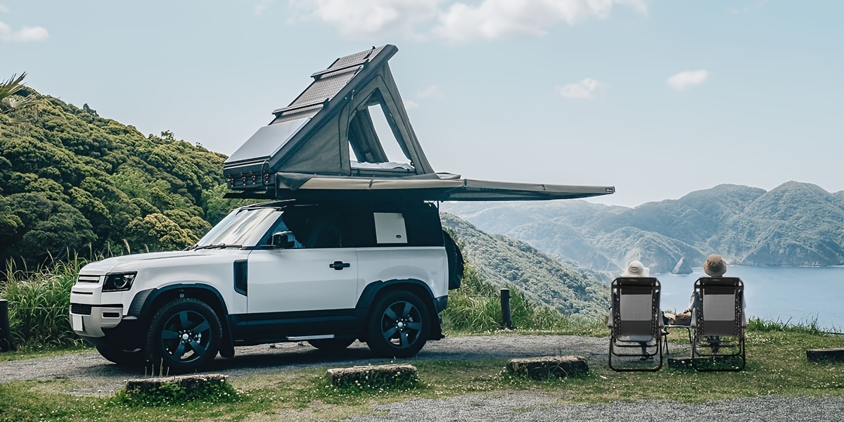 Pair of Outdoor Adjustable Lounge Chairs, Zero Gravity Recliners, Ideal for Camping And Beach Relaxation, Featuring a Cup Holder